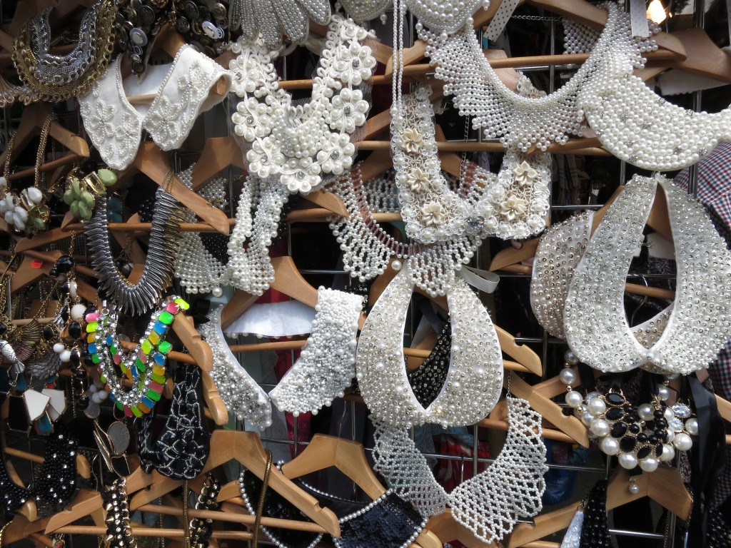 London Portobello Market vintage necklaces collars pearls _ glitterinc.com