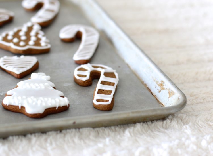 How to Make Frosted Chewy Gingerbread Cookies