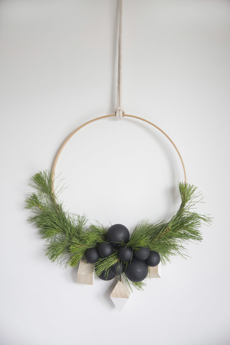 Download 15 Unique Natural Holiday Wreaths You'll Love | Glitter, Inc.