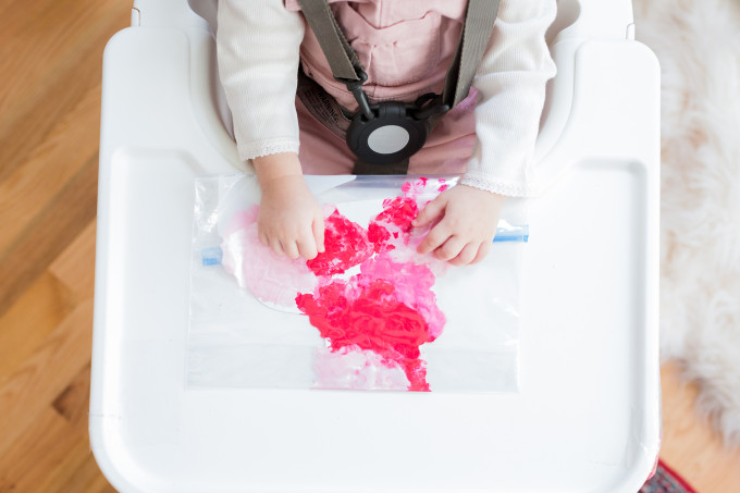 Toddler-Friendly (and Mess-Free!) DIY Painted Valentine's Day Cards