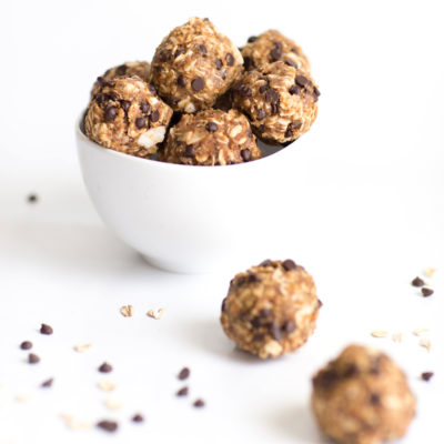 How to make the easiest (yummiest) no-bake healthy energy cookie bites (a.k.a., a guilt-free way to snack happy!)
