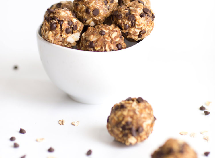 How to make the easiest (yummiest) no-bake healthy energy cookie bites (a.k.a., a guilt-free way to snack happy!)