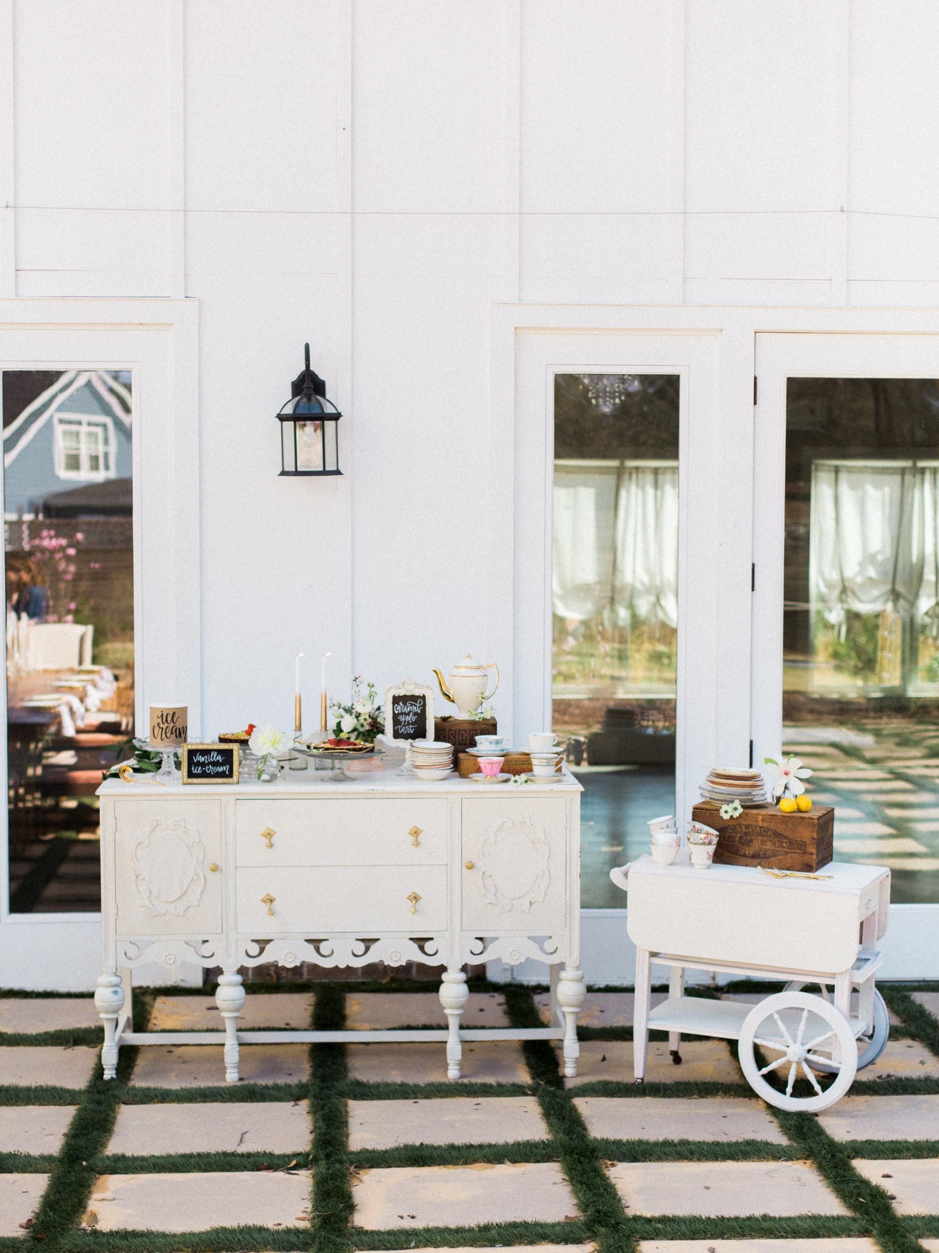 Outdoor Styled Southern Dinner Party - Behind-the-Scenes of a Styled Shoot (Dessert Station)