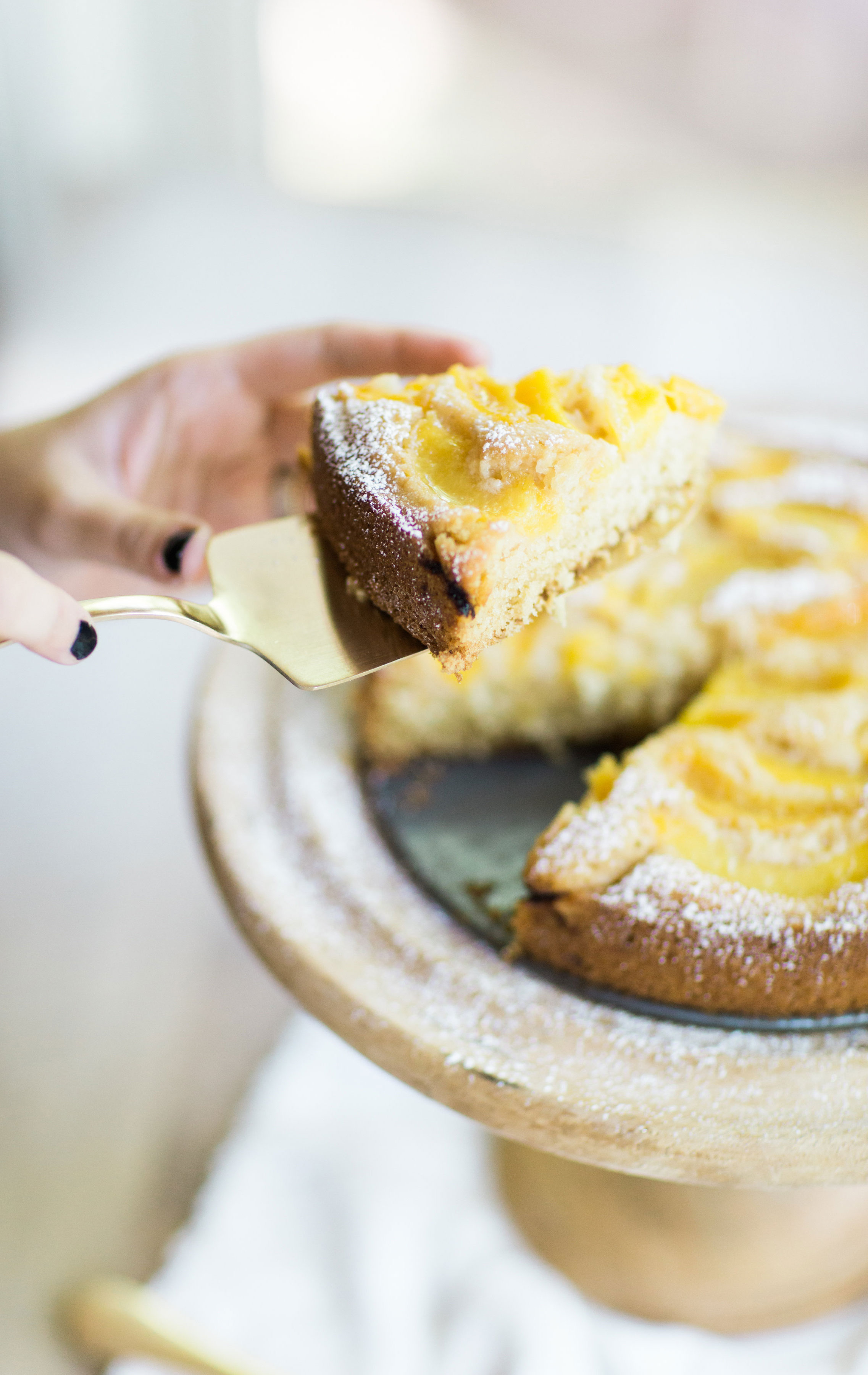 How to Make The Perfect Peach Cake (Seriously, I can't stop making this blissfuly subtle cake.)