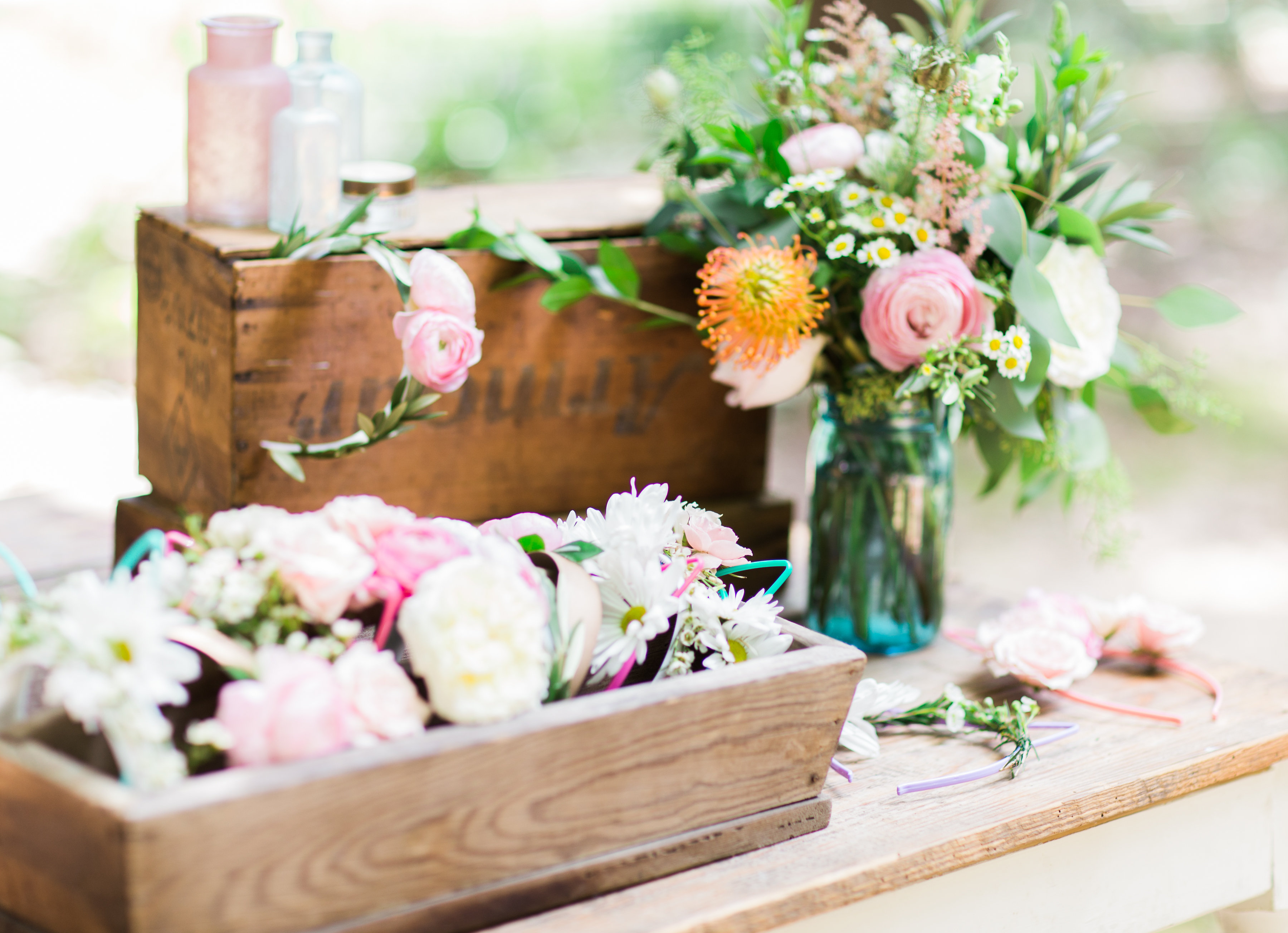 Behind-the-Scenes of a Bohemian Backyard Birthday Festival. Click through for the details. | glitterinc.com | @glitterinc