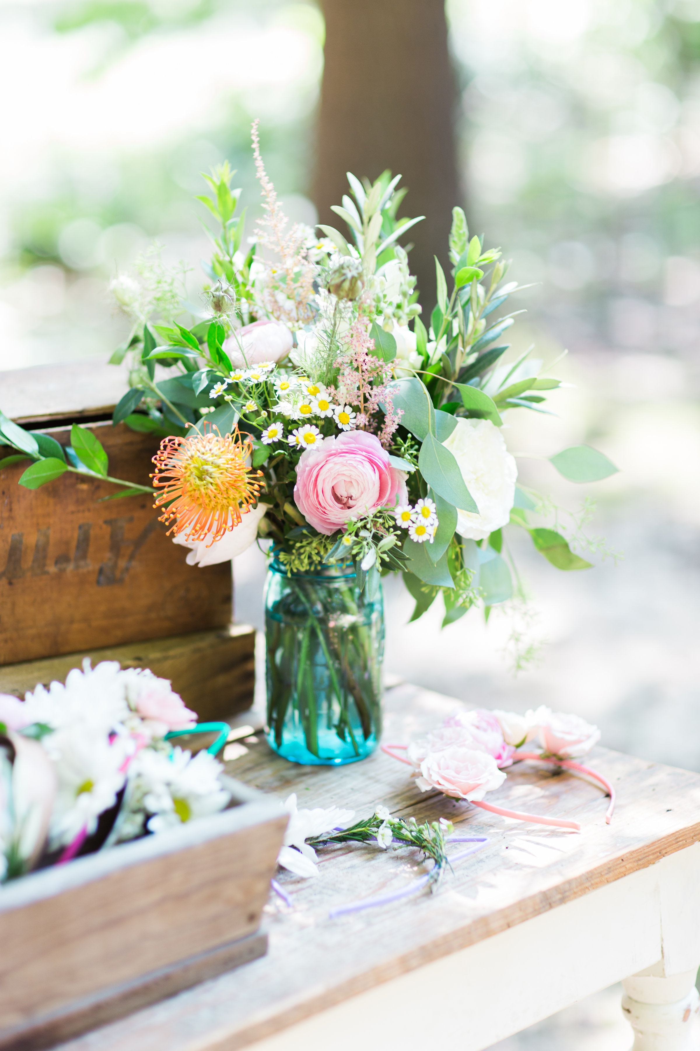 Behind-the-Scenes of a Bohemian Backyard Birthday Festival. Click through for the details. | glitterinc.com | @glitterinc