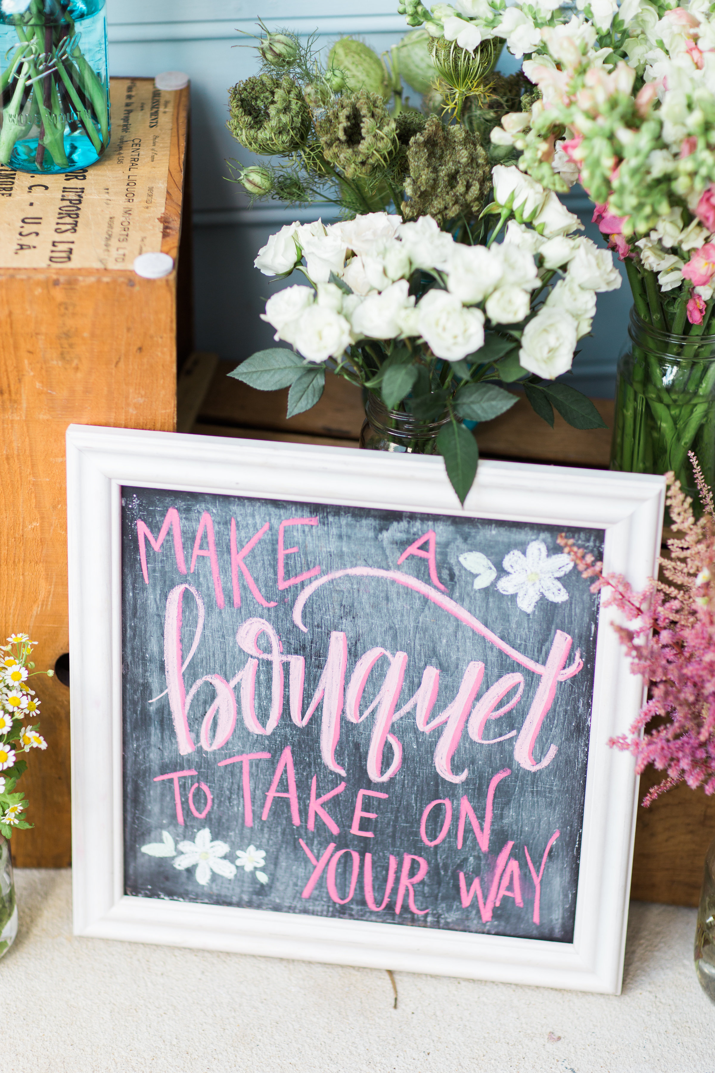 Behind-the-Scenes of a Bohemian Backyard Birthday Festival. Click through for the details. | glitterinc.com | @glitterinc