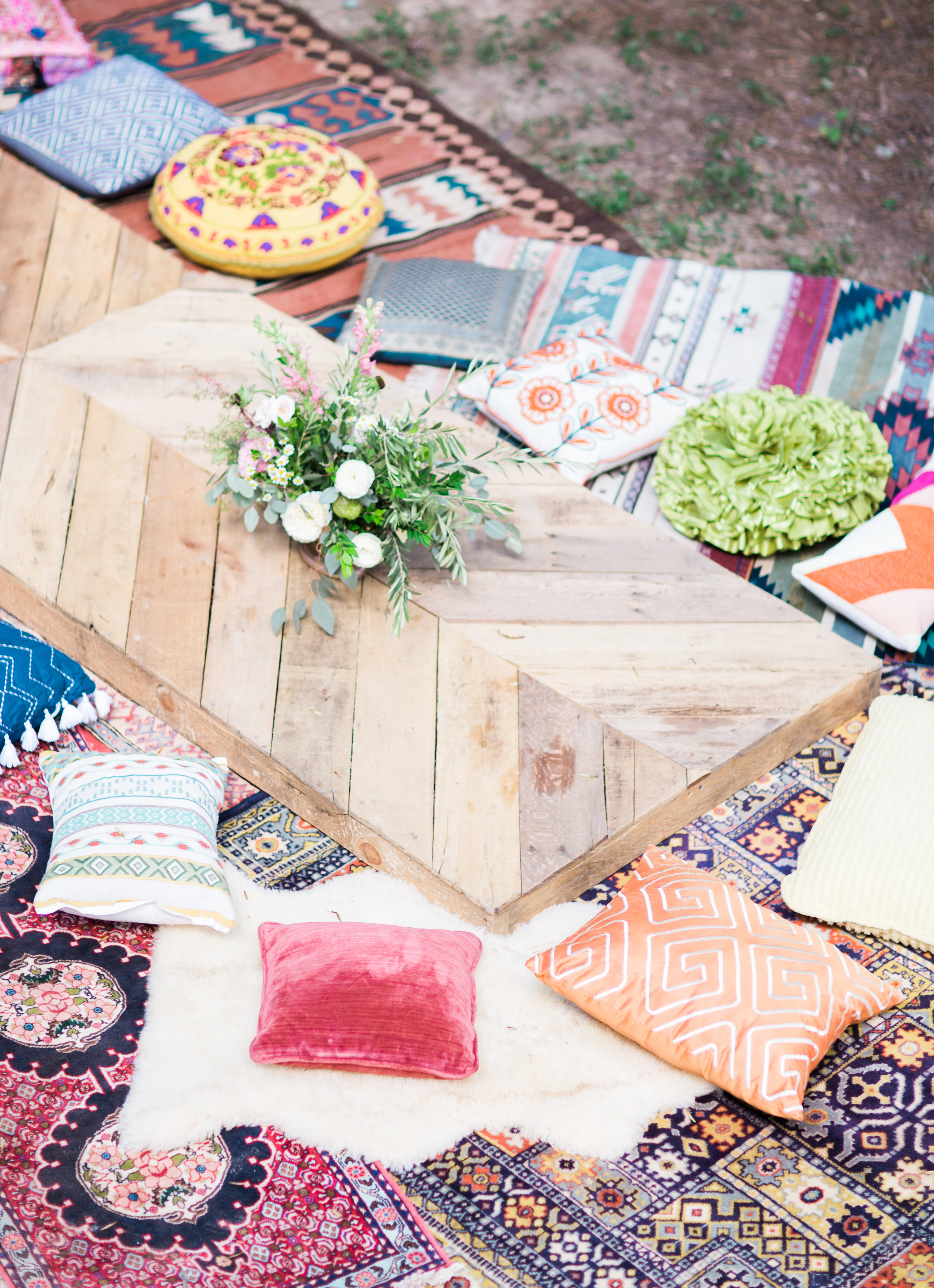 Behind-the-Scenes of a Bohemian Backyard Birthday Festival. Click through for the details. | glitterinc.com | @glitterinc