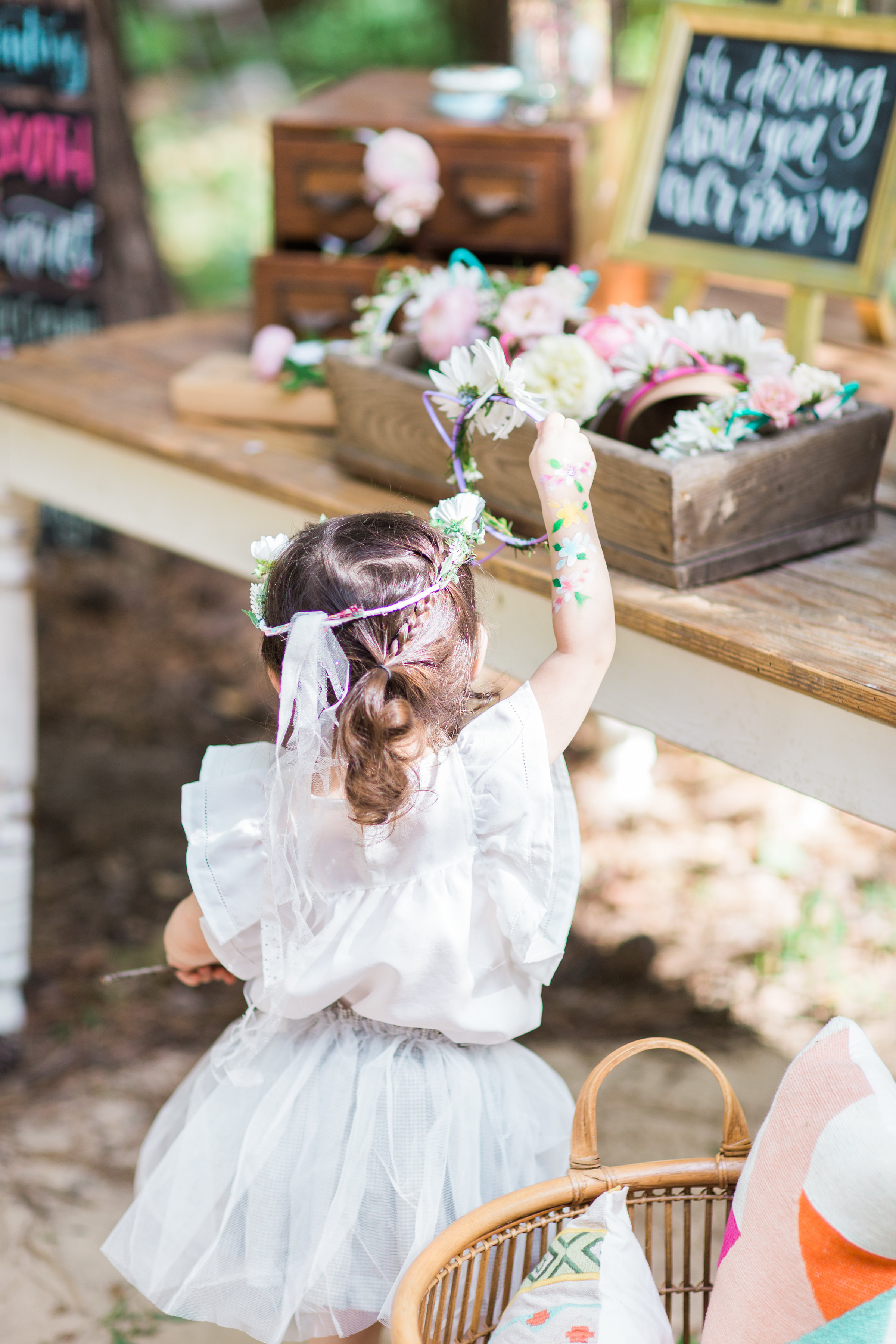 Behind-the-Scenes of a Bohemian Backyard Birthday Festival. Click through for the details. | glitterinc.com | @glitterinc