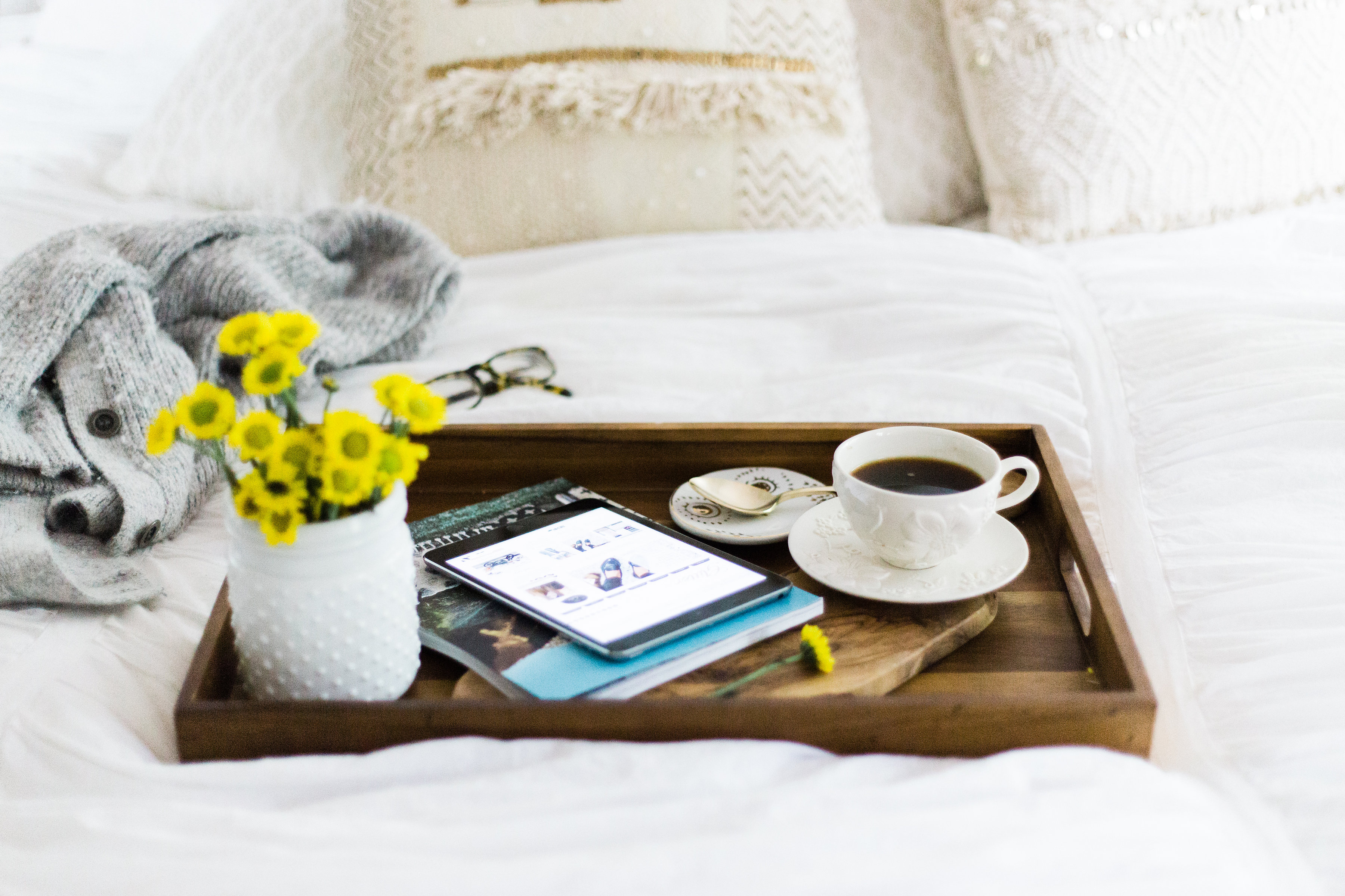 My Morning Routine: 5 Steps to a Productive Morning as a Blogger. | glitterinc.com | @glitterinc