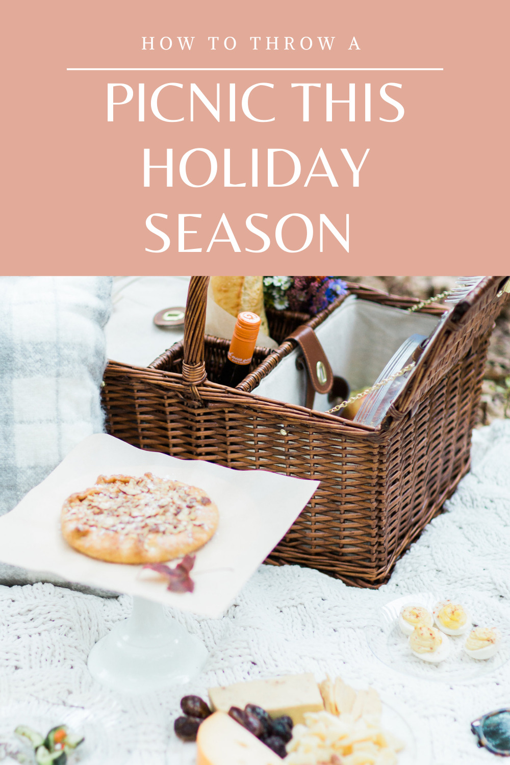 Celebrate in the great outdoors this holiday season with a beautiful and easy-to-put-together holiday picnic, complete with simple charcuterie cheese board, wine, and simple desserts. Click through for the details. | glitterinc.com | @glitterinc