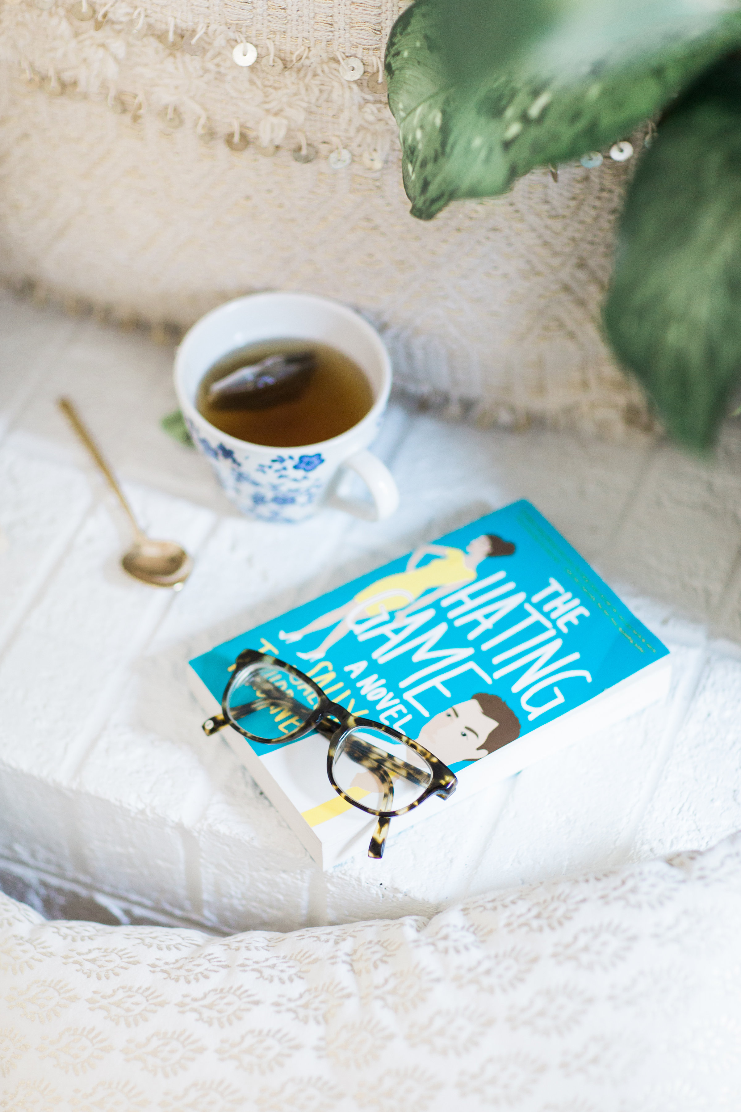 Book Club: The Hating Game by Sally Thorne. (Because this book is AWESOME.) Join the conversation and let us know what you think with #GlitterBookClub! | glitterinc.com | @glitterinc