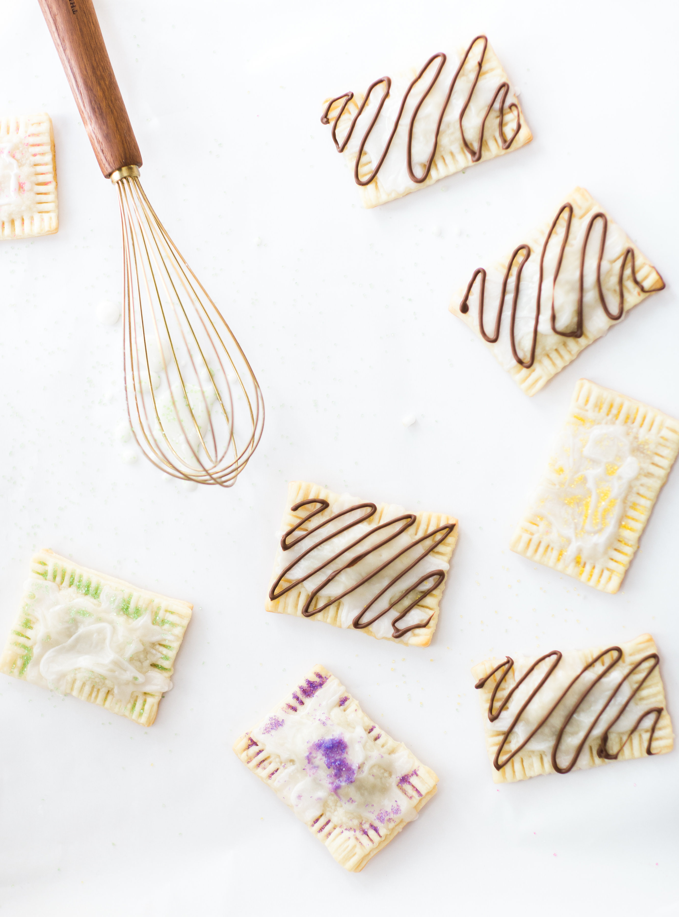 How to Make 3-Ingredient Homemade Pop-Tarts; including a vegan version! Kids LOVE making these. Click through for the simple recipe. | glitterinc.com | @glitterinc