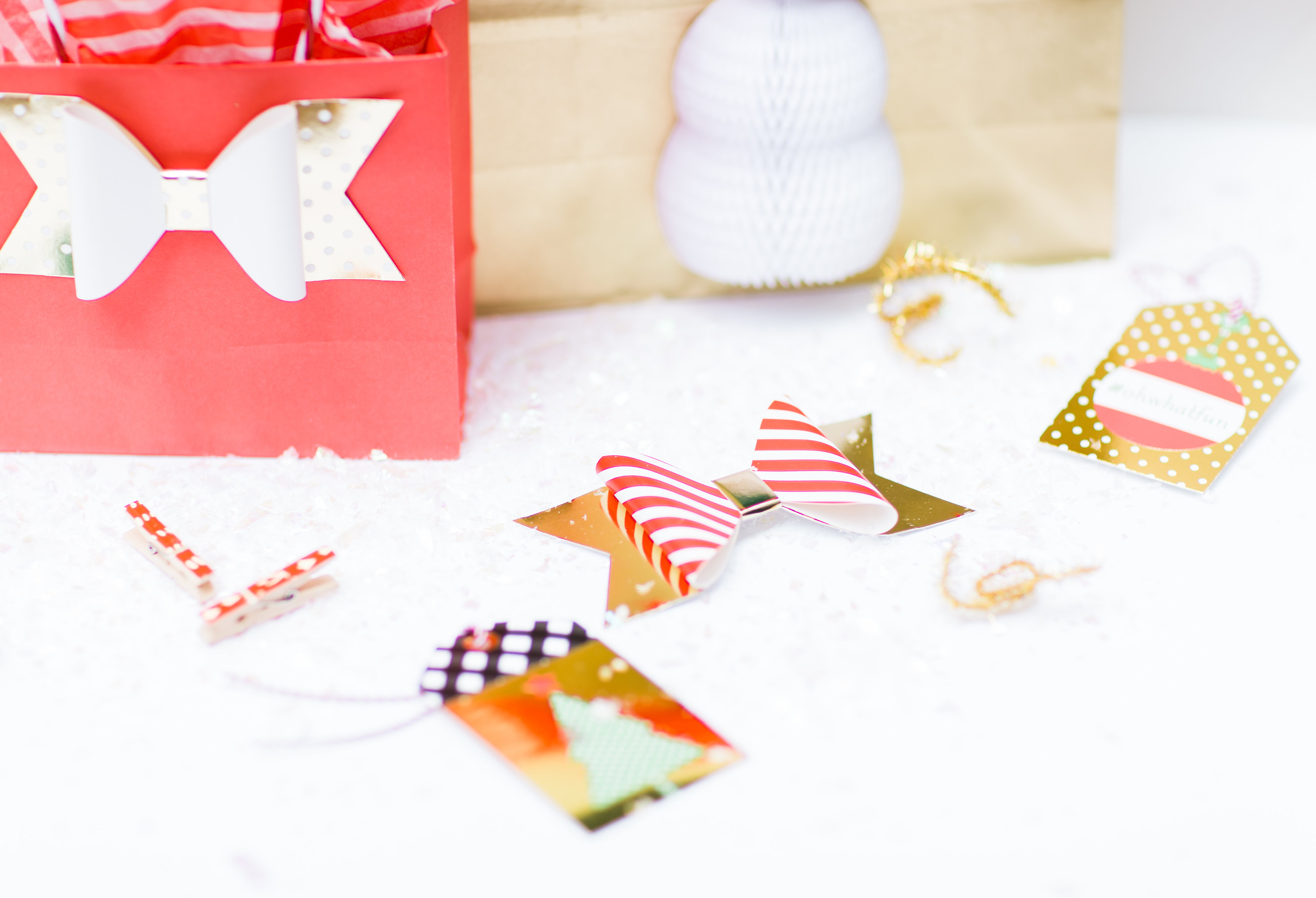 4 Simple (and Beautiful) Ways to Wrap Gifts this Holiday Season. Click through for the details. | glitterinc.com | @glitterinc