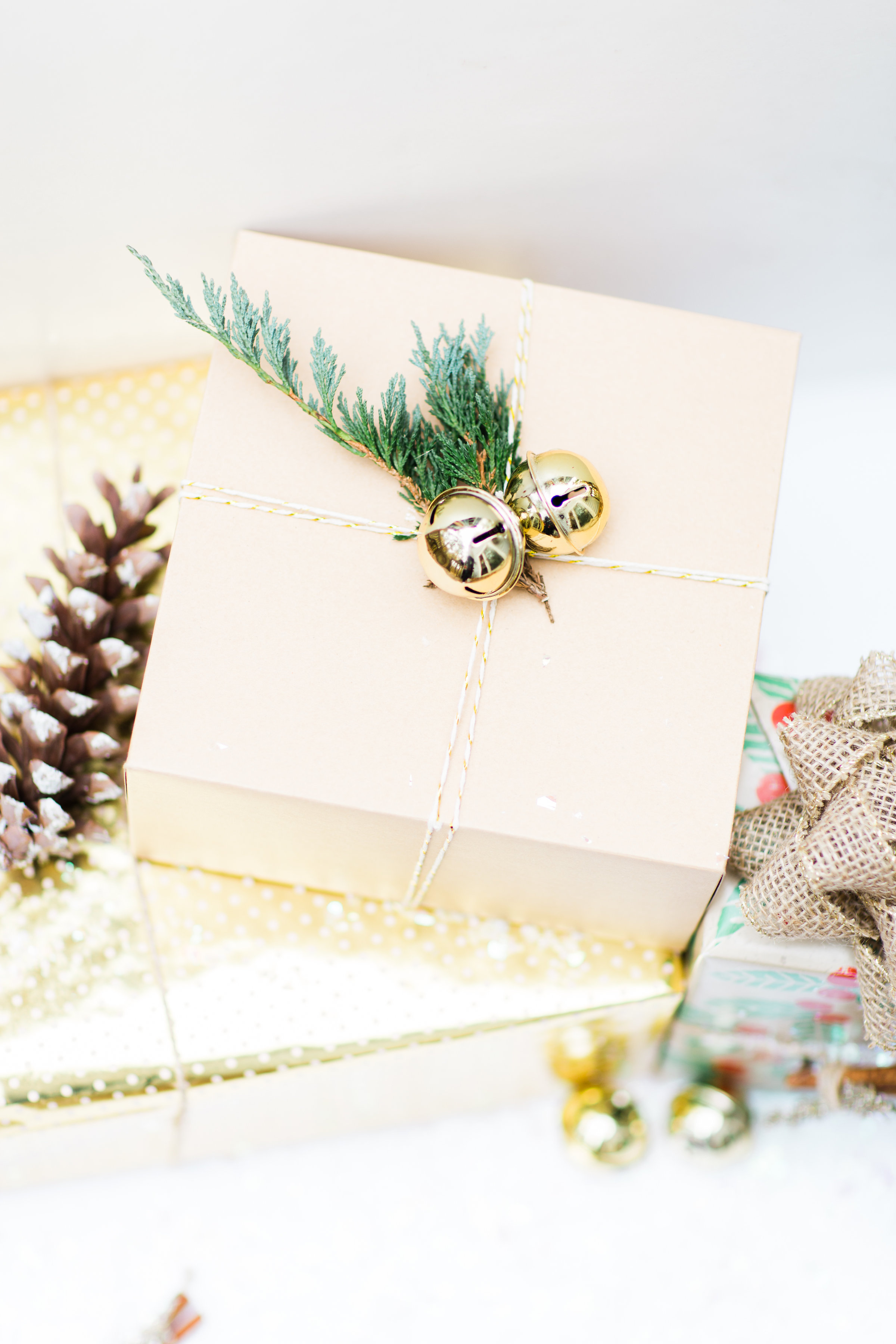 4 Simple (and Beautiful) Ways to Wrap Gifts this Holiday Season. Click through for the details. | glitterinc.com | @glitterinc