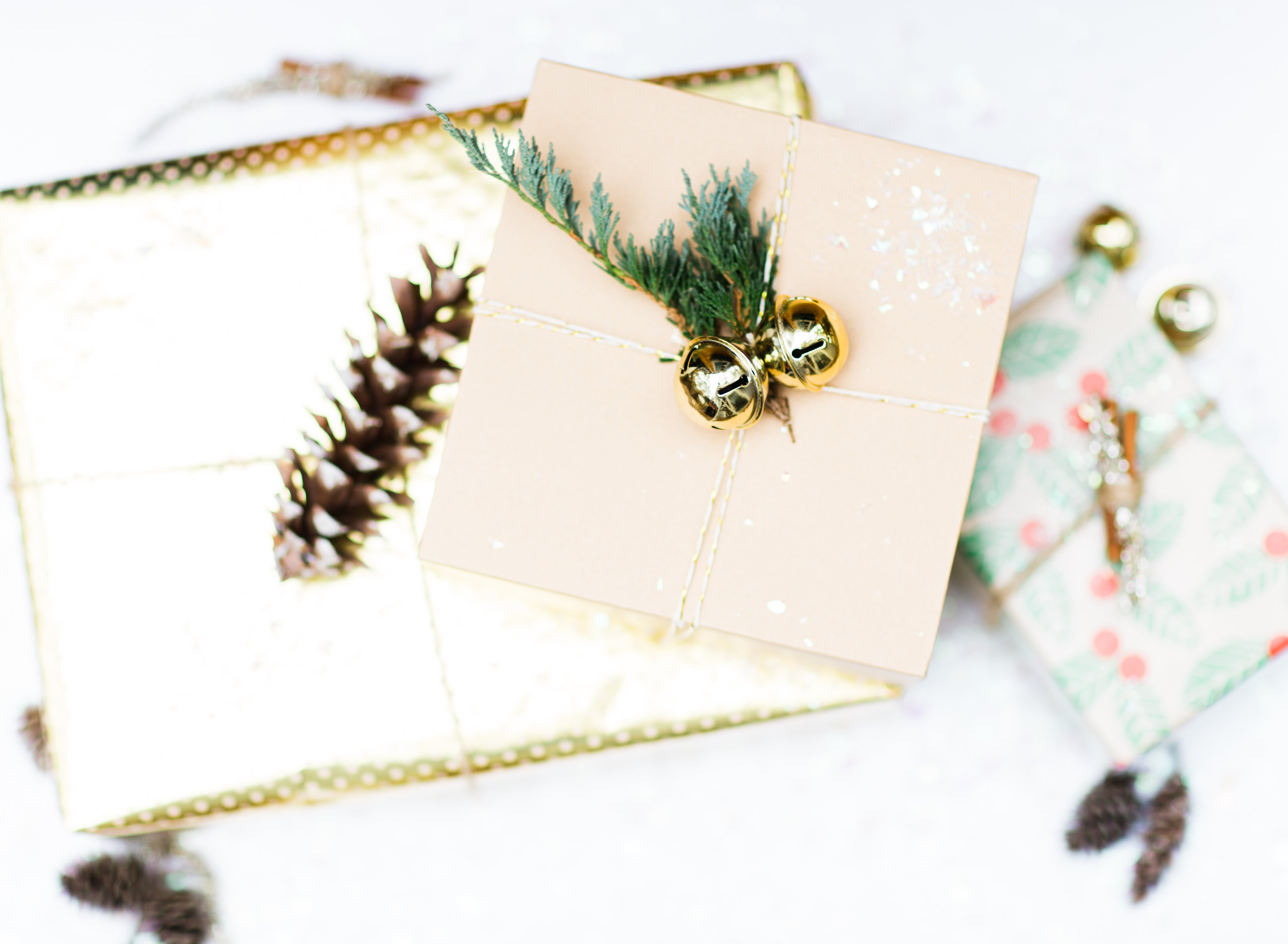 4 Simple (and Beautiful) Ways to Wrap Gifts this Holiday Season. Click through for the details. | glitterinc.com | @glitterinc