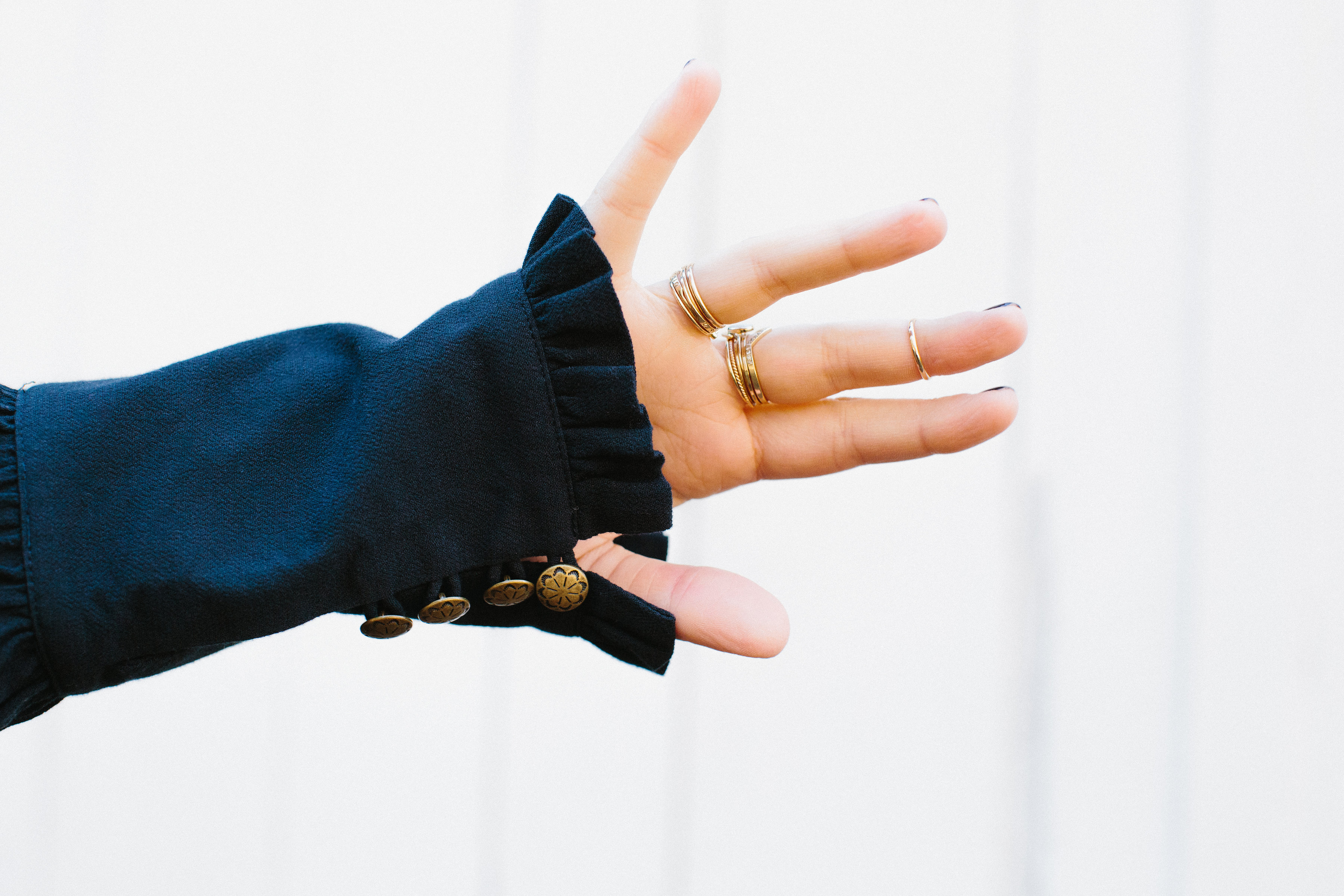 How to Layer Delicate Gold Stacking Rings and Personalized Necklaces and The Everyday Jewelry I Wear Most. Pieces that will last. | glitterinc.com | @glitterinc