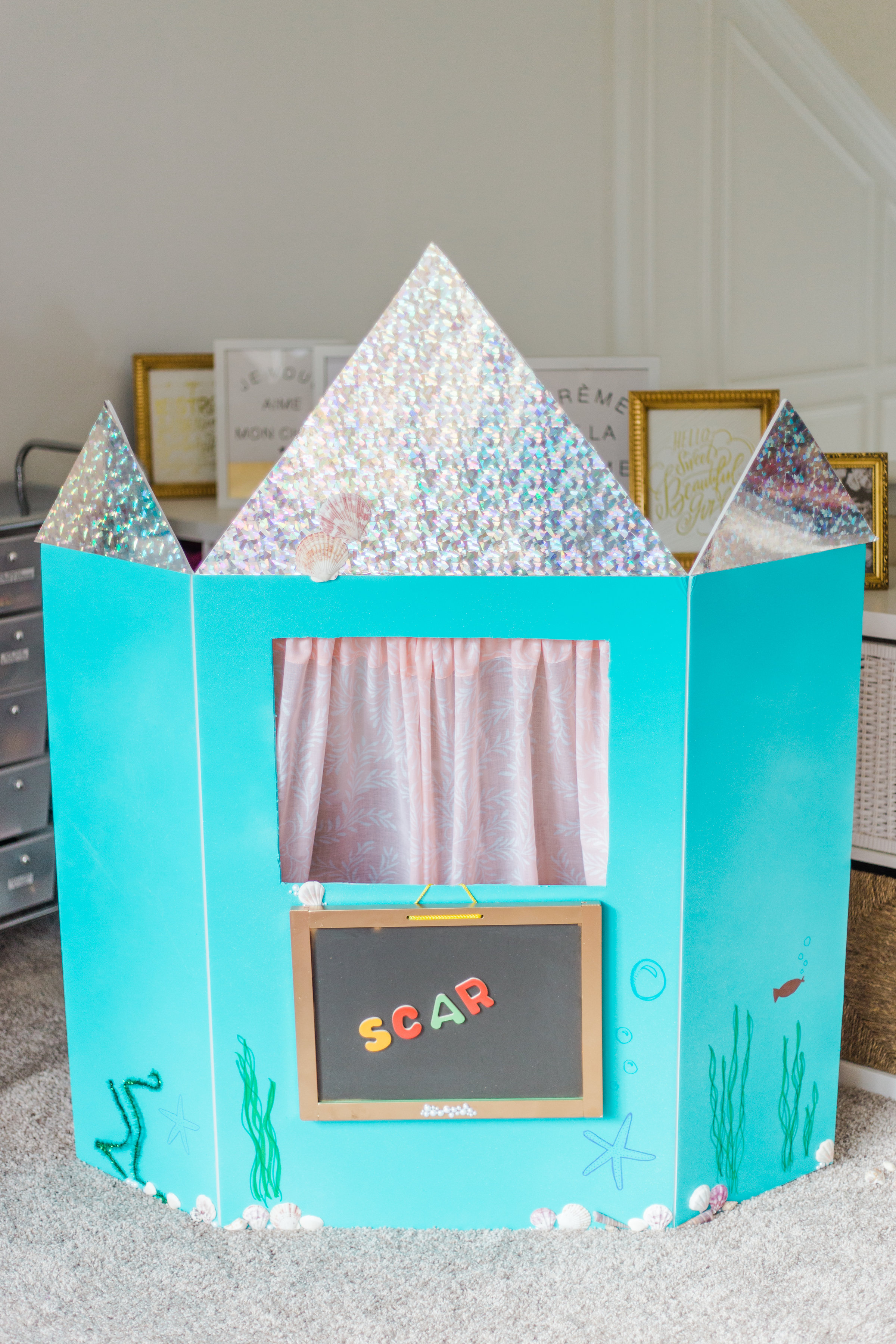 How to make a DIY Puppet Theatre with a trifold foam poster board. (Learning Colors, Numbers, and Letters too ... in an under-the-sea CASTLE!) | glitterinc.com | @glitterinc