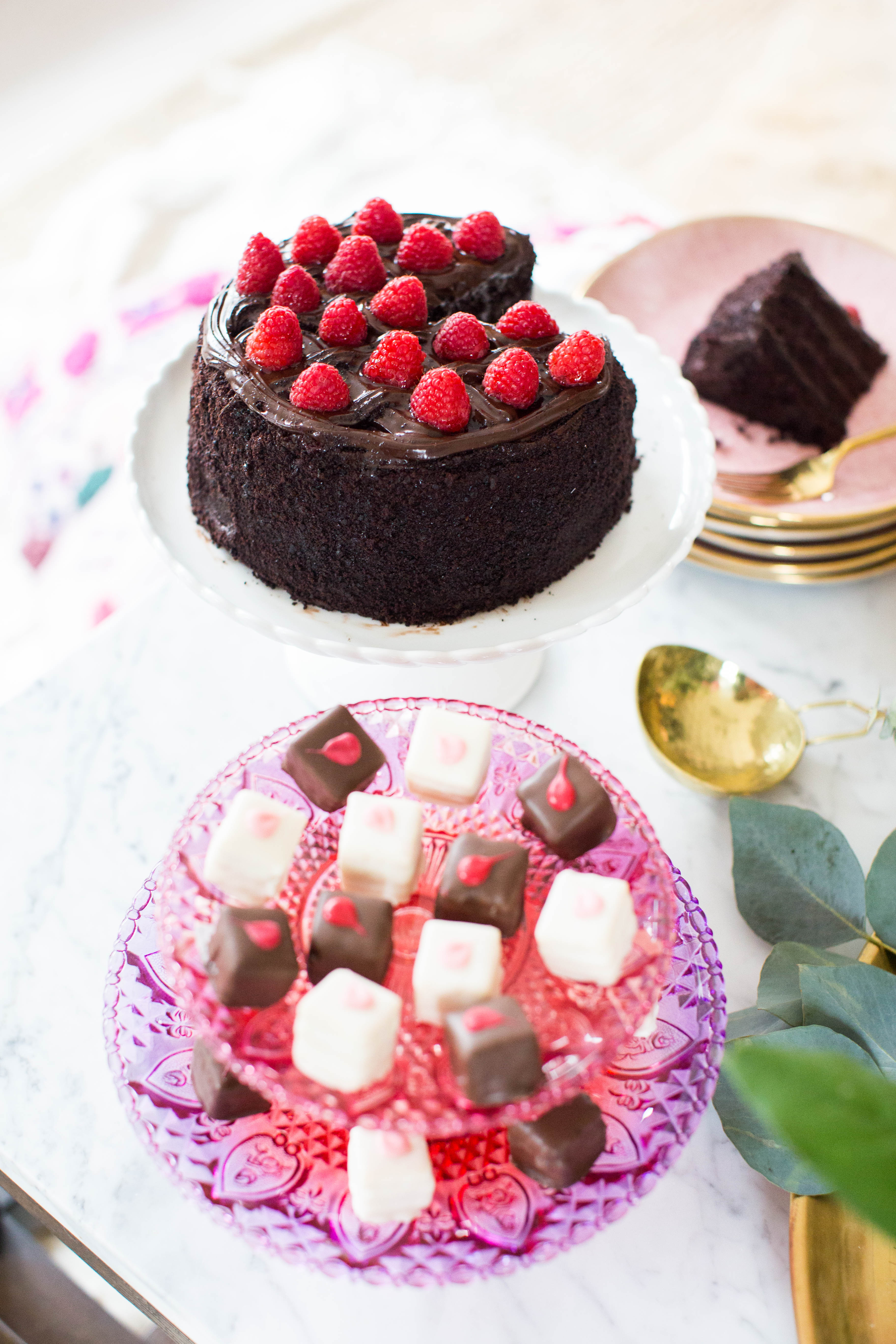 How to Throw a Valentine's Day Inspired Dessert Party this Galentine's Day. Click through for all of the pretty details. | glitterinc.com | @glitterinc