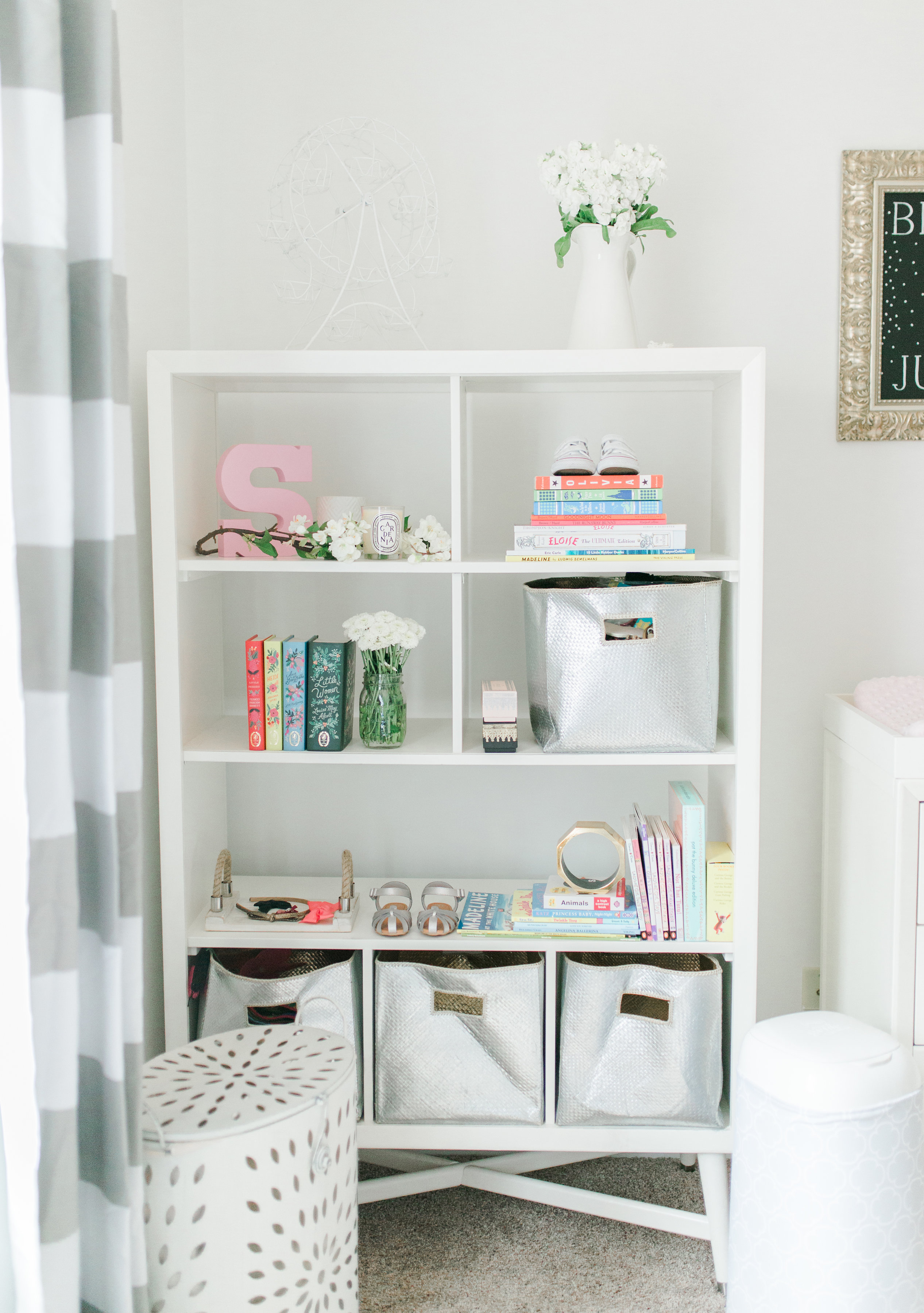 9 Nursery Must-Haves and a Tour of Our Baby Girl's Room. Click through for the details. | glitterinc.com | @glitterinc