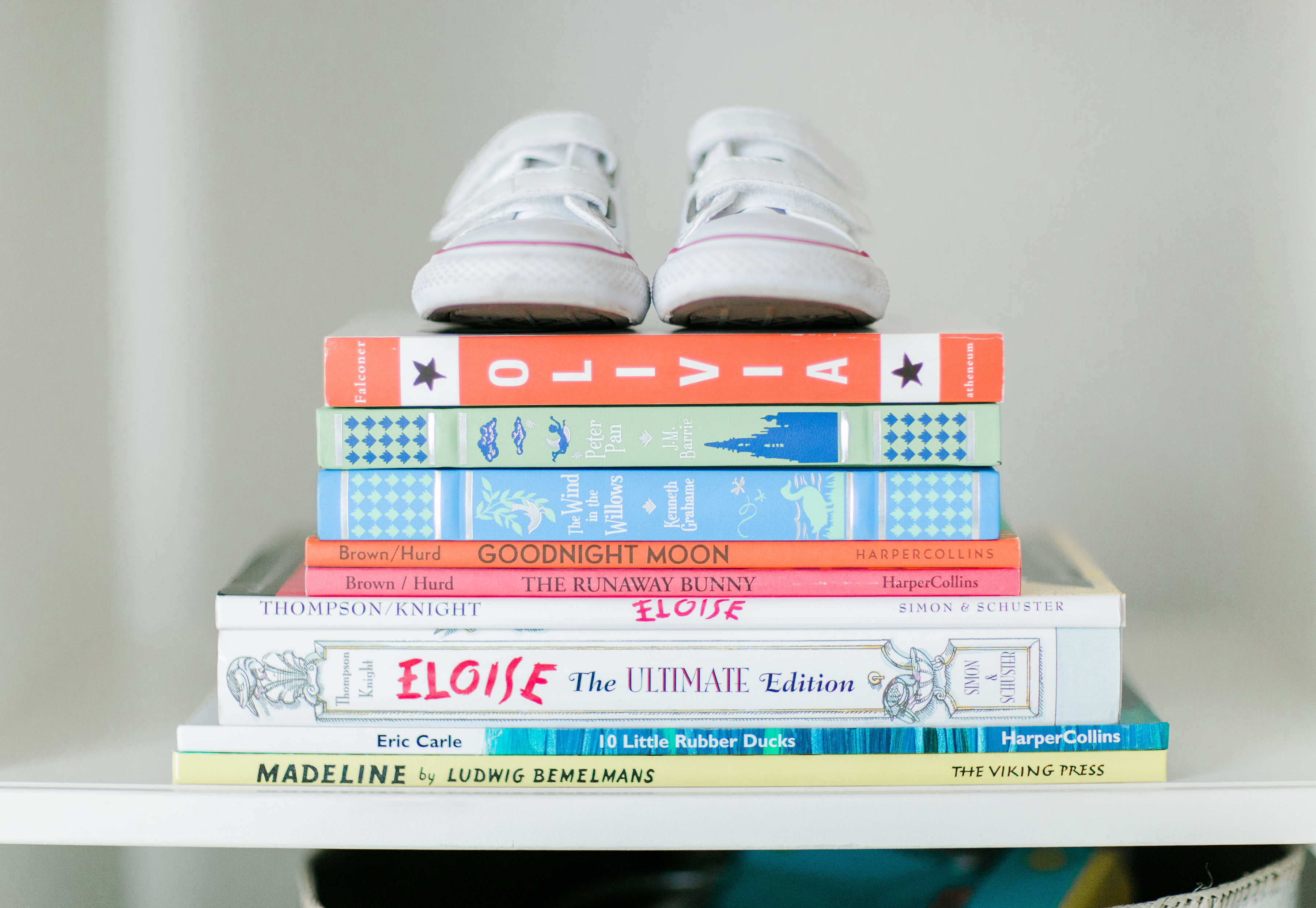 9 Nursery Must-Haves and a Tour of Our Baby Girl's Room. Click through for the details. | glitterinc.com | @glitterinc