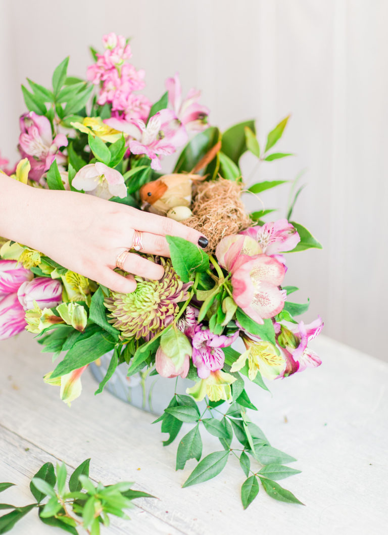 How to Make a Beautiful Spring Floral Arrangement - Glitter, Inc.
