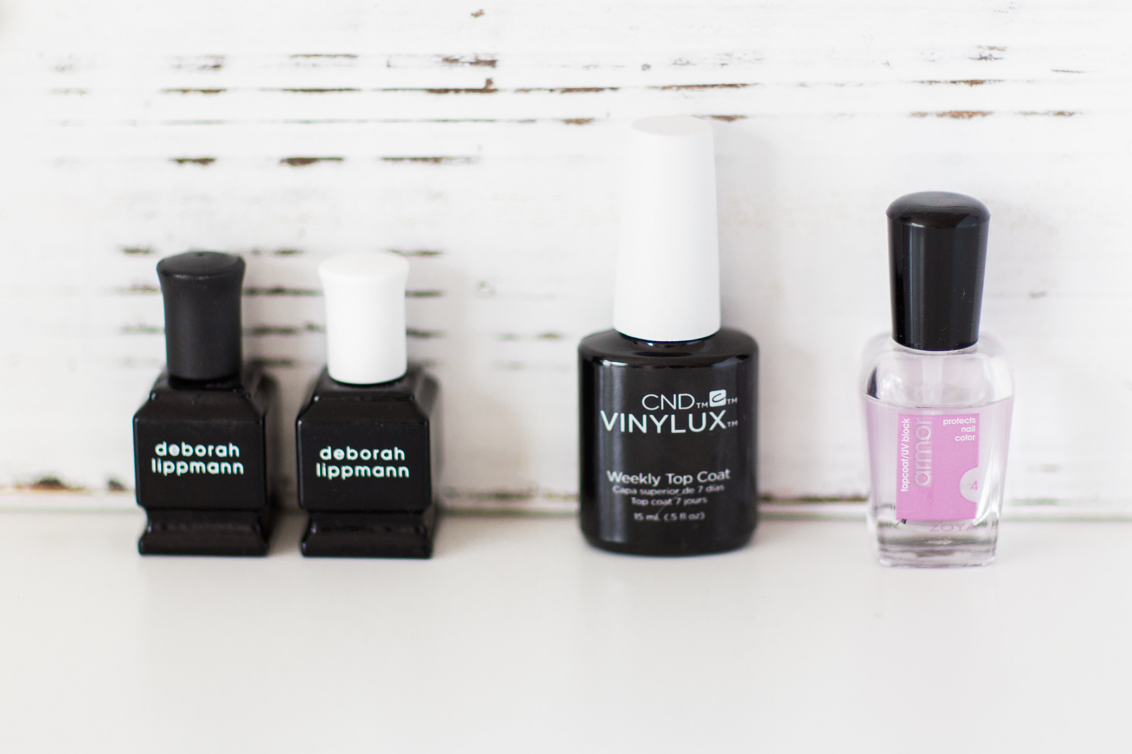 The 3 Best Nail Polish Top Coats to Make Your Manicure LAST. Click through for the details. | glitterinc.com | @glitterinc