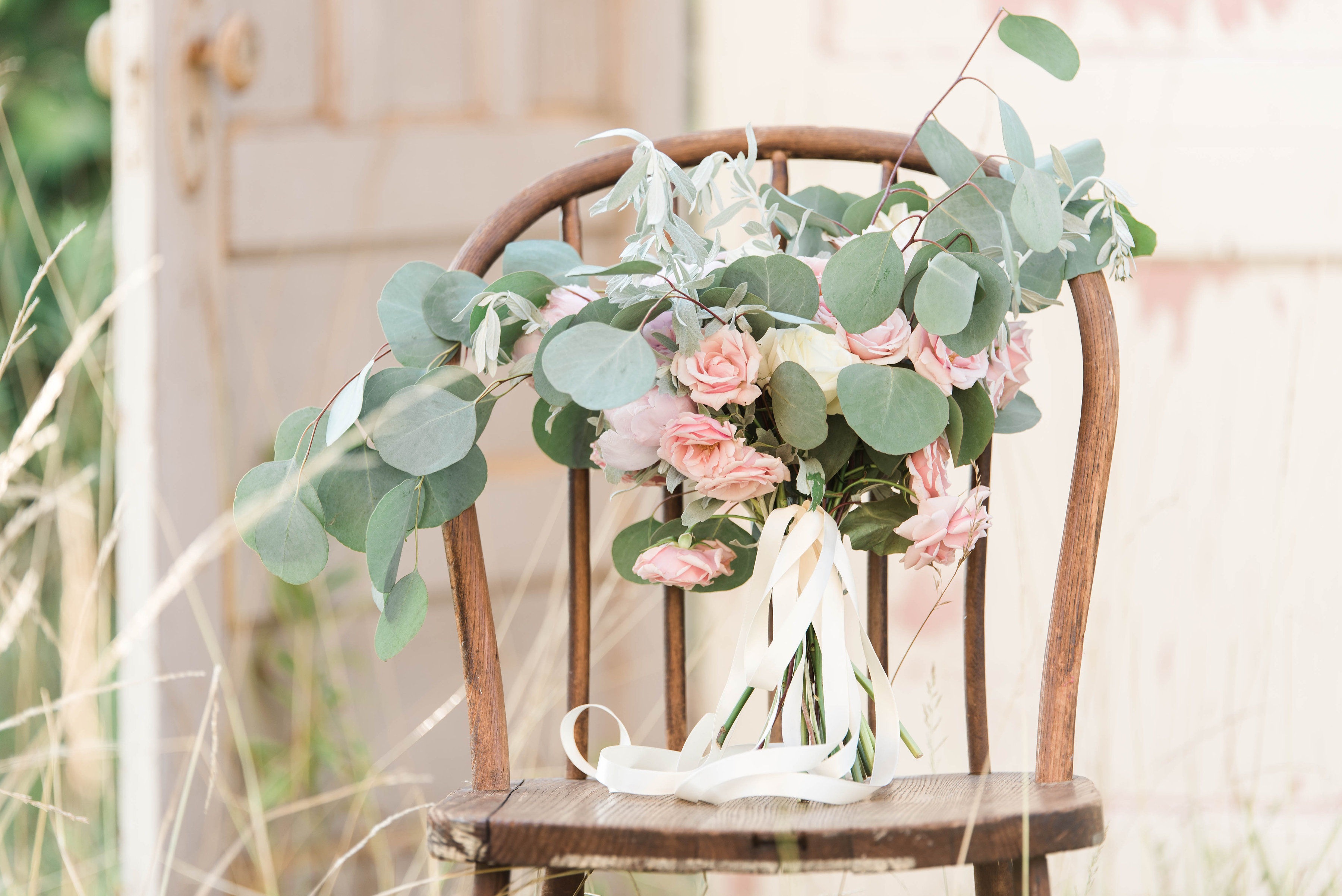 Lifestyle blogger Lexi of Glitter, Inc. shares a Dreamy West Virginia Wedding at an Old Glass Factory. Britani Edwards Photography. Click through for the details. | glitterinc.com | @glitterinc