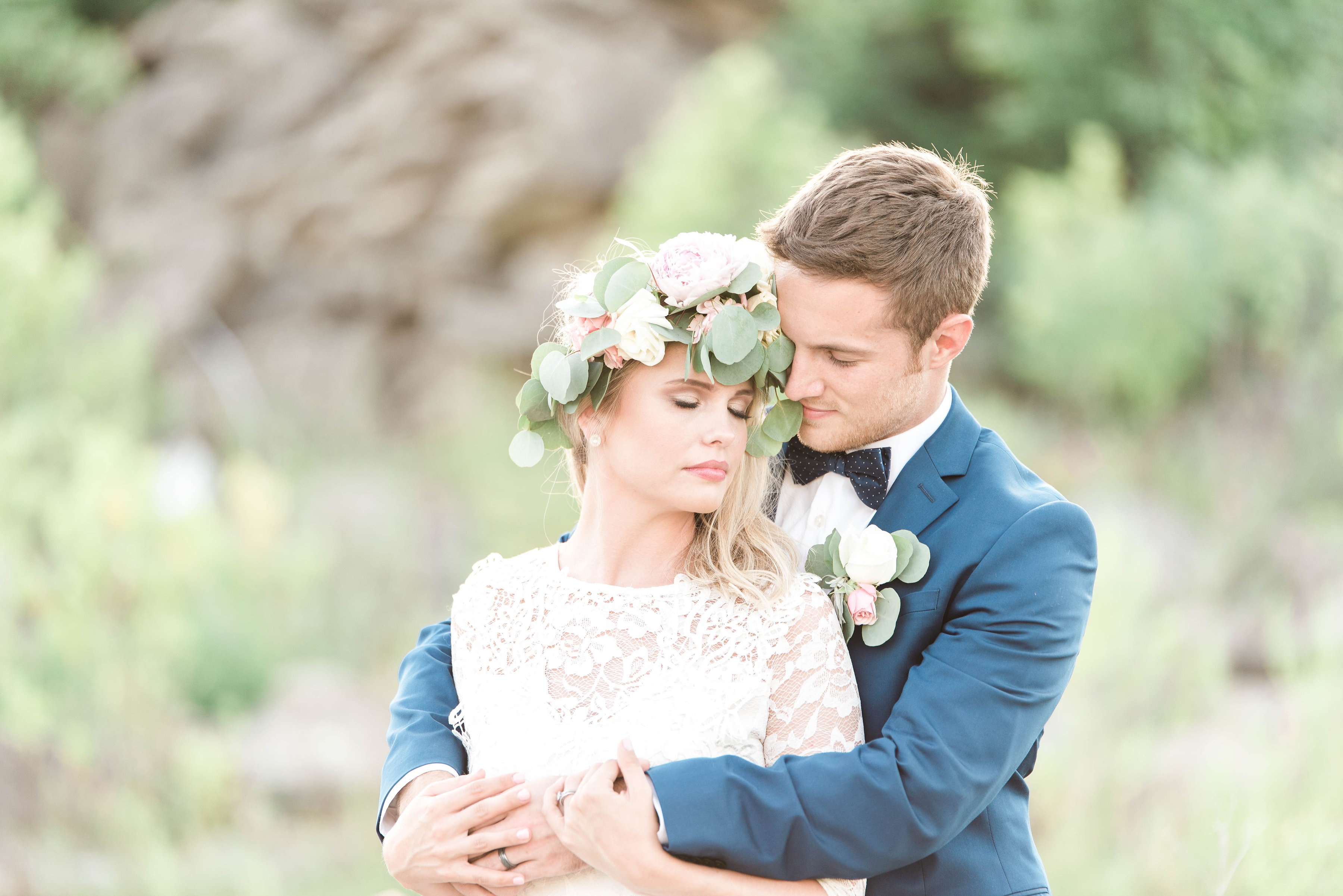 Lifestyle blogger Lexi of Glitter, Inc. shares a Dreamy West Virginia Wedding at an Old Glass Factory. Britani Edwards Photography. Click through for the details. | glitterinc.com | @glitterinc