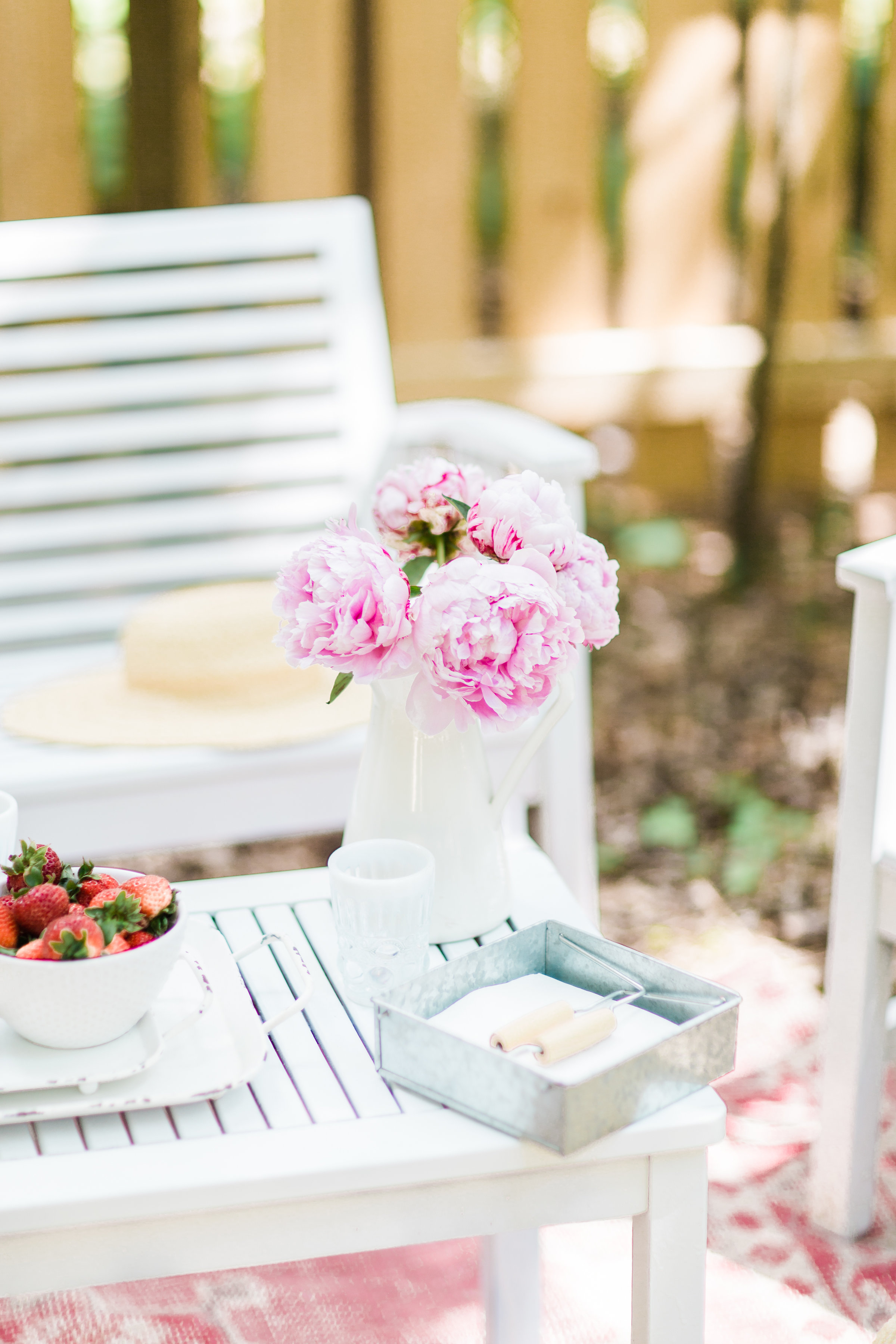 6 Tricks for Easy Backyard Entertaining; a.k.a., how to have the best summer parties. @Orkin #summerwithOrkin #ad | glitterinc.com | @glitterinc