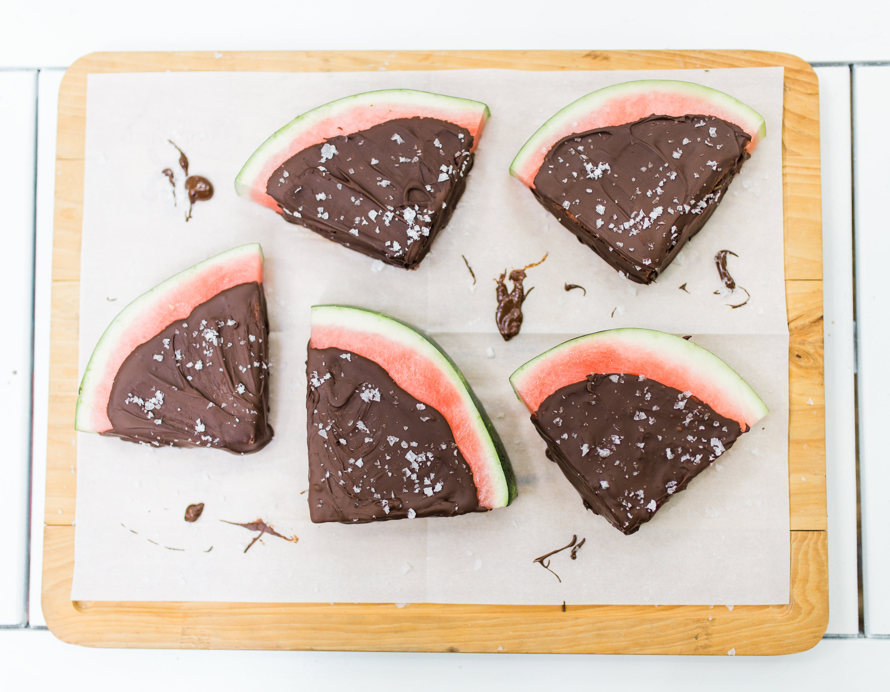 Salted Dark Chocolate Watermelon Slices by lifestyle blogger Lexi of Glitter, Inc. Click through for the perfect summer recipe. | glitterinc.com | @glitterinc