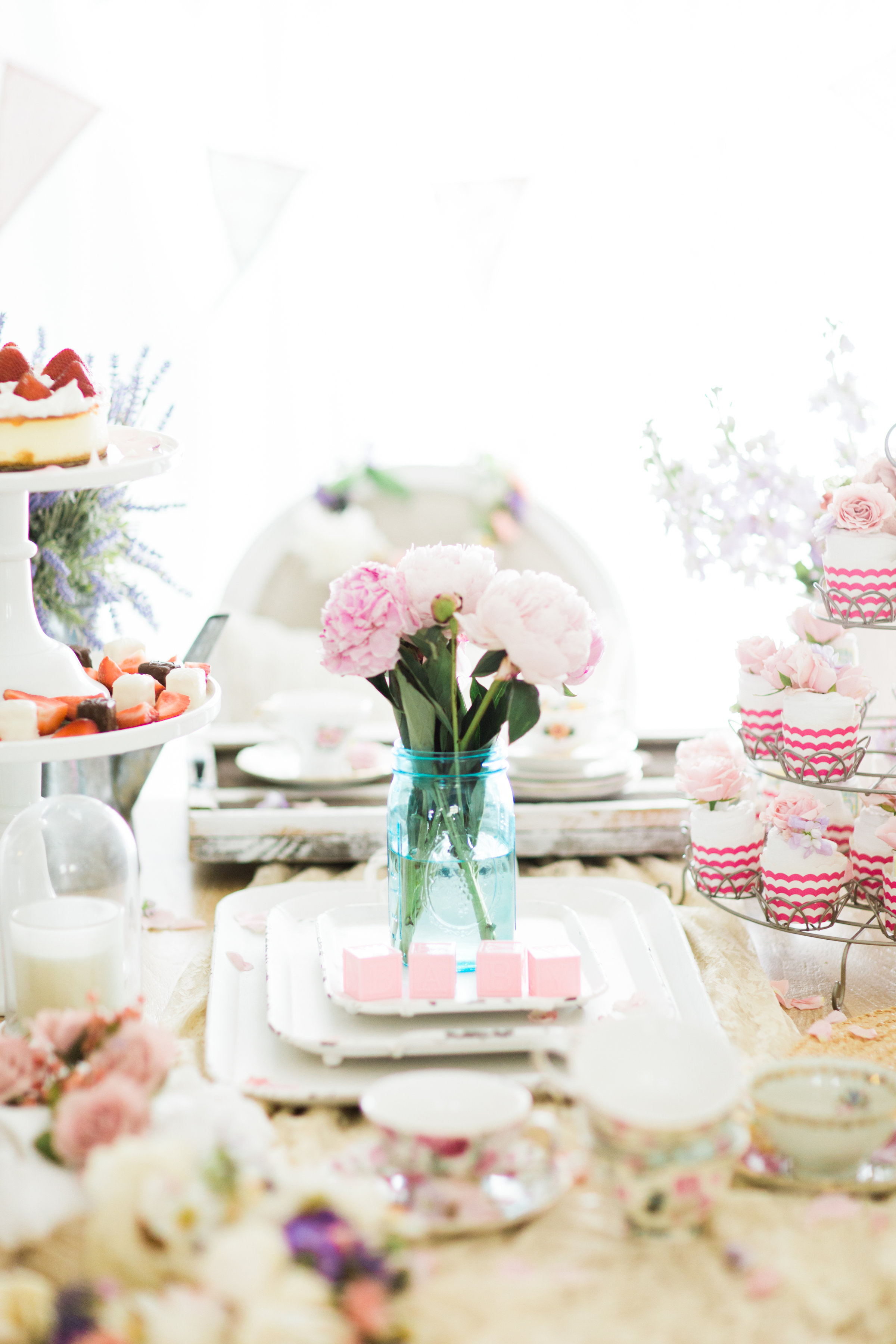 How to Throw a Tea Party Baby Shower in 6 Easy Steps ...