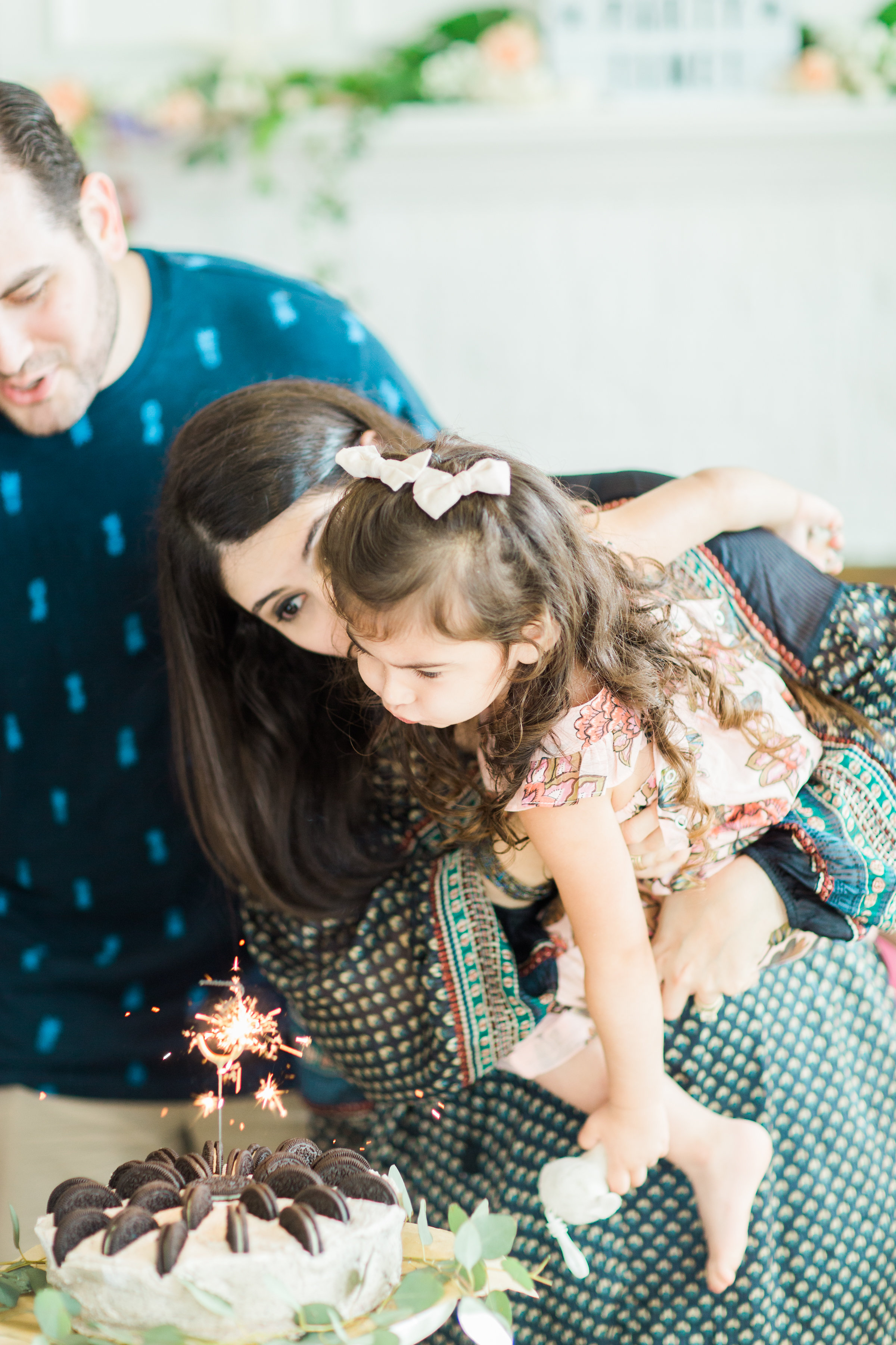 Behind-the-scenes of a magical, whimsical little girl's mermaid birthday party, complete with mermaid dessert bar, games, prizes, and crafts. Click through for the details. | glitterinc.com | @glitterinc