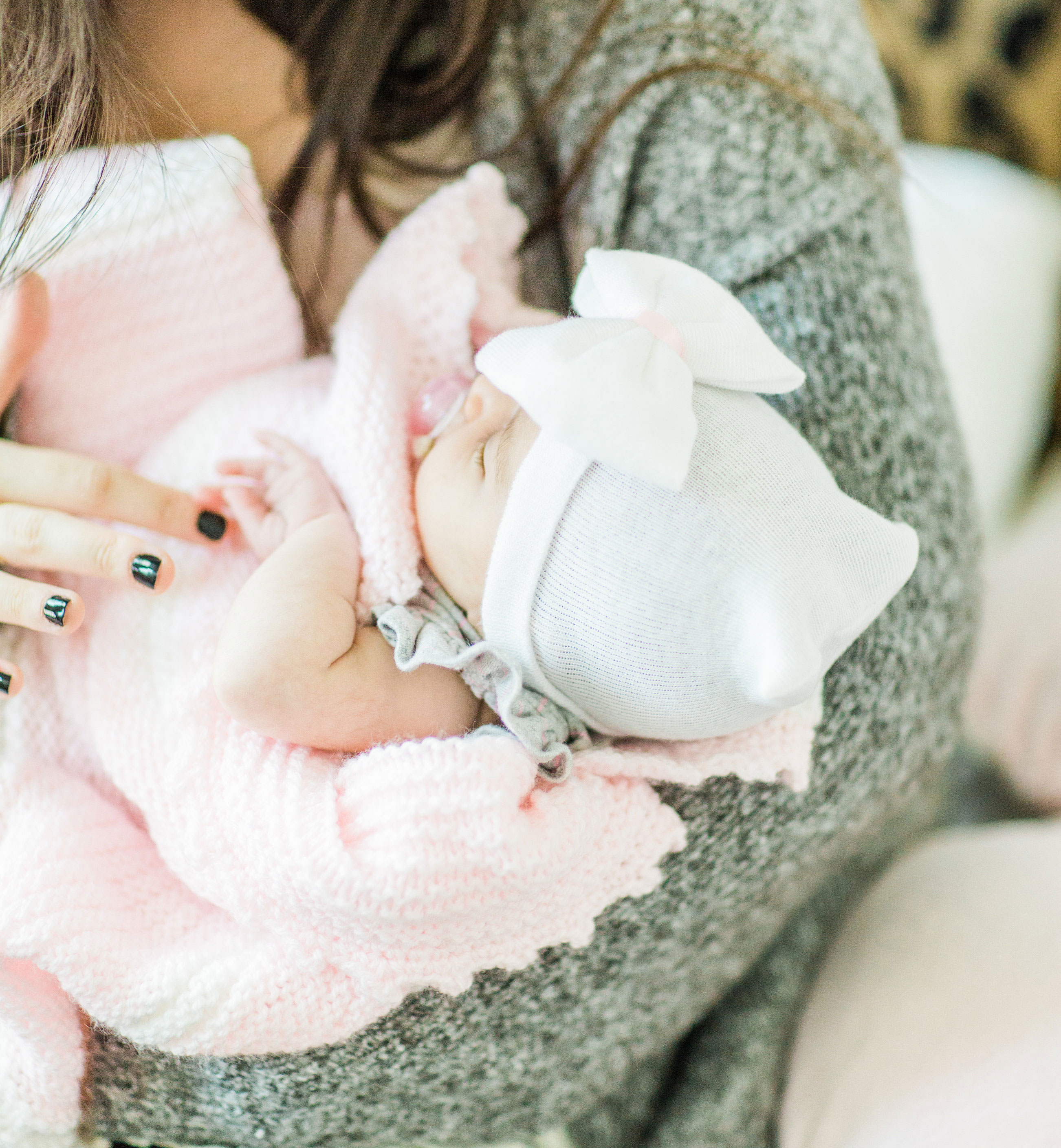 Mom blogger Lexi of Glitter, Inc. shares a sweet letter to her second baby girl, Emmeline, at eight weeks old; newborn updates and all. | glitterinc.com | @glitterinc