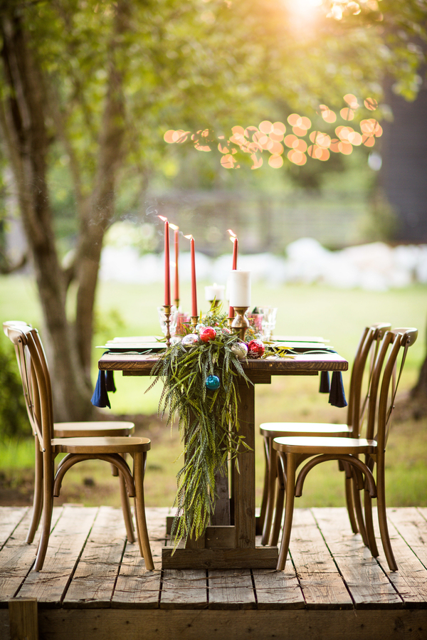 I'm Dreaming of a Boho Christmas - Bohemian Holiday Styled Shoot. | Christa Summers Photography | glitterinc.com | @glitterinc - Bohemian Christmas Wedding Ideas by wedding blogger Glitter, Inc.