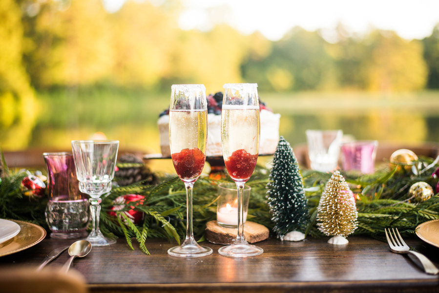 I'm Dreaming of a Boho Christmas - Bohemian Holiday Styled Shoot. | Christa Summers Photography | glitterinc.com | @glitterinc - Bohemian Christmas Wedding Ideas by wedding blogger Glitter, Inc.