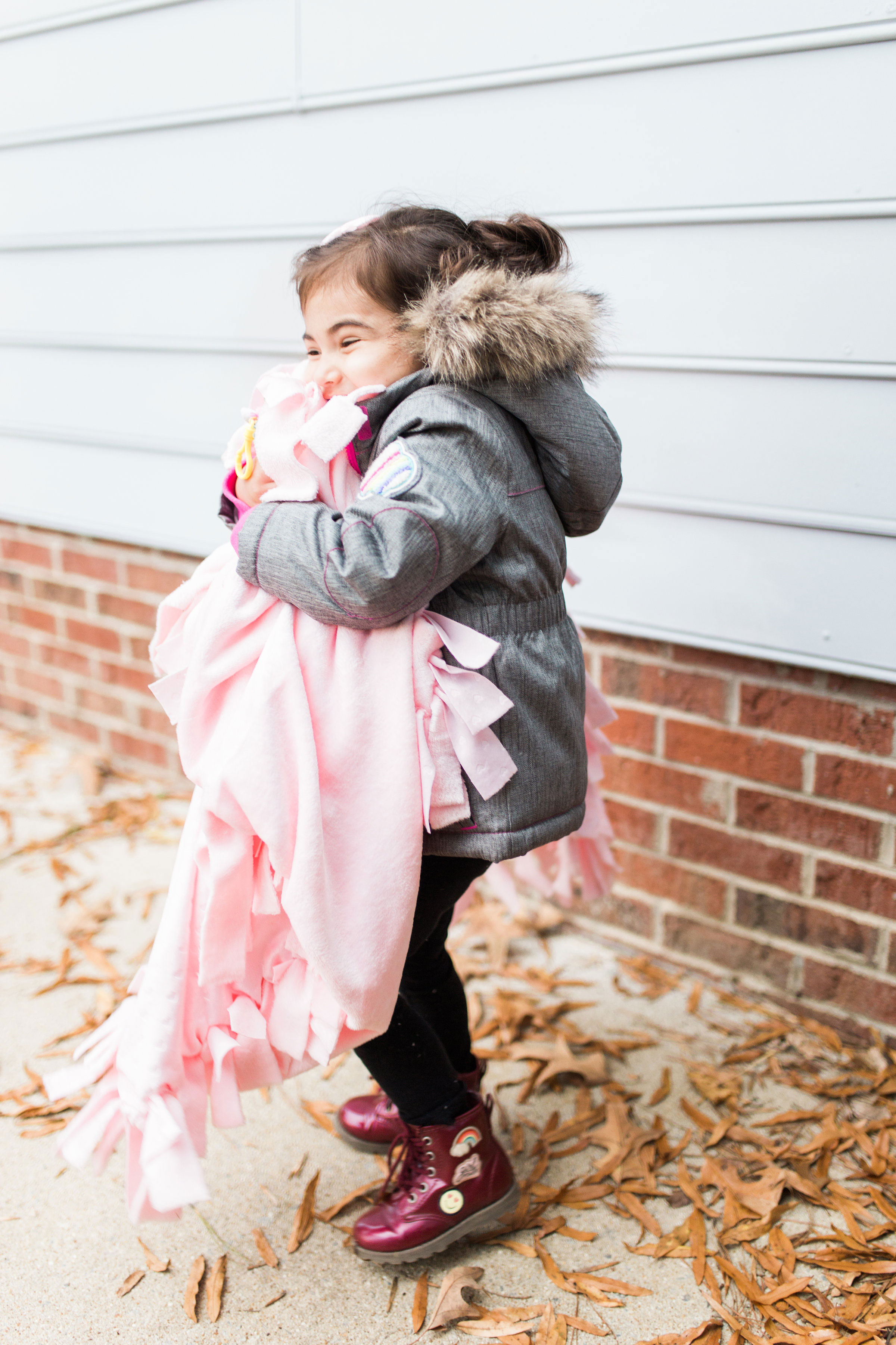 How to Make a No Sew Fleece Blanket Without Knots - Adventures of a DIY Mom