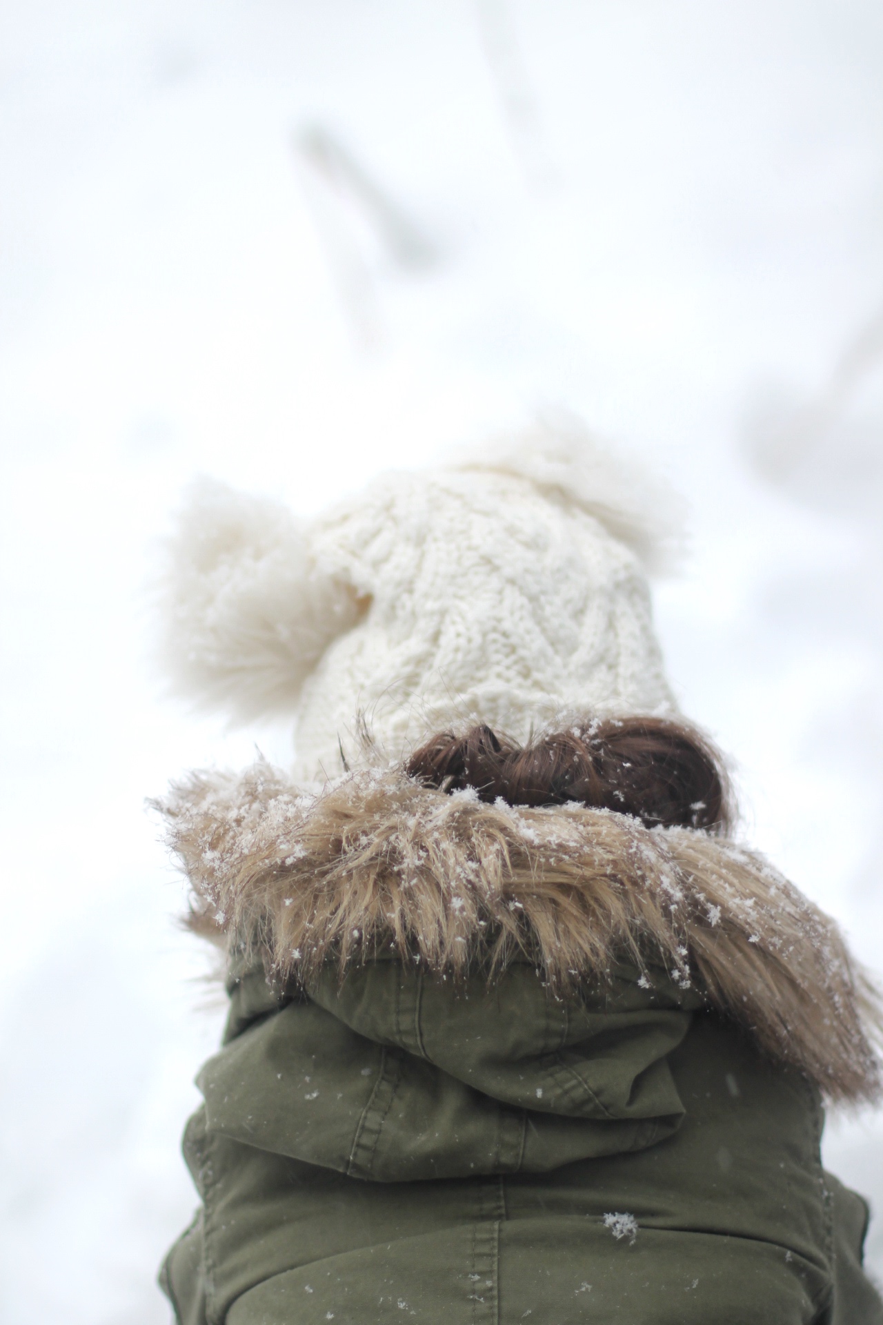 Lifestyle blogger Lexi of Glitter, Inc. shares adorable family photos from their recent snow day(s) in North Carolina. | glitterinc.com | @glitterinc - Snow Days in North Carolina by popular North Carolina lifestyle blogger Glitter, Inc.