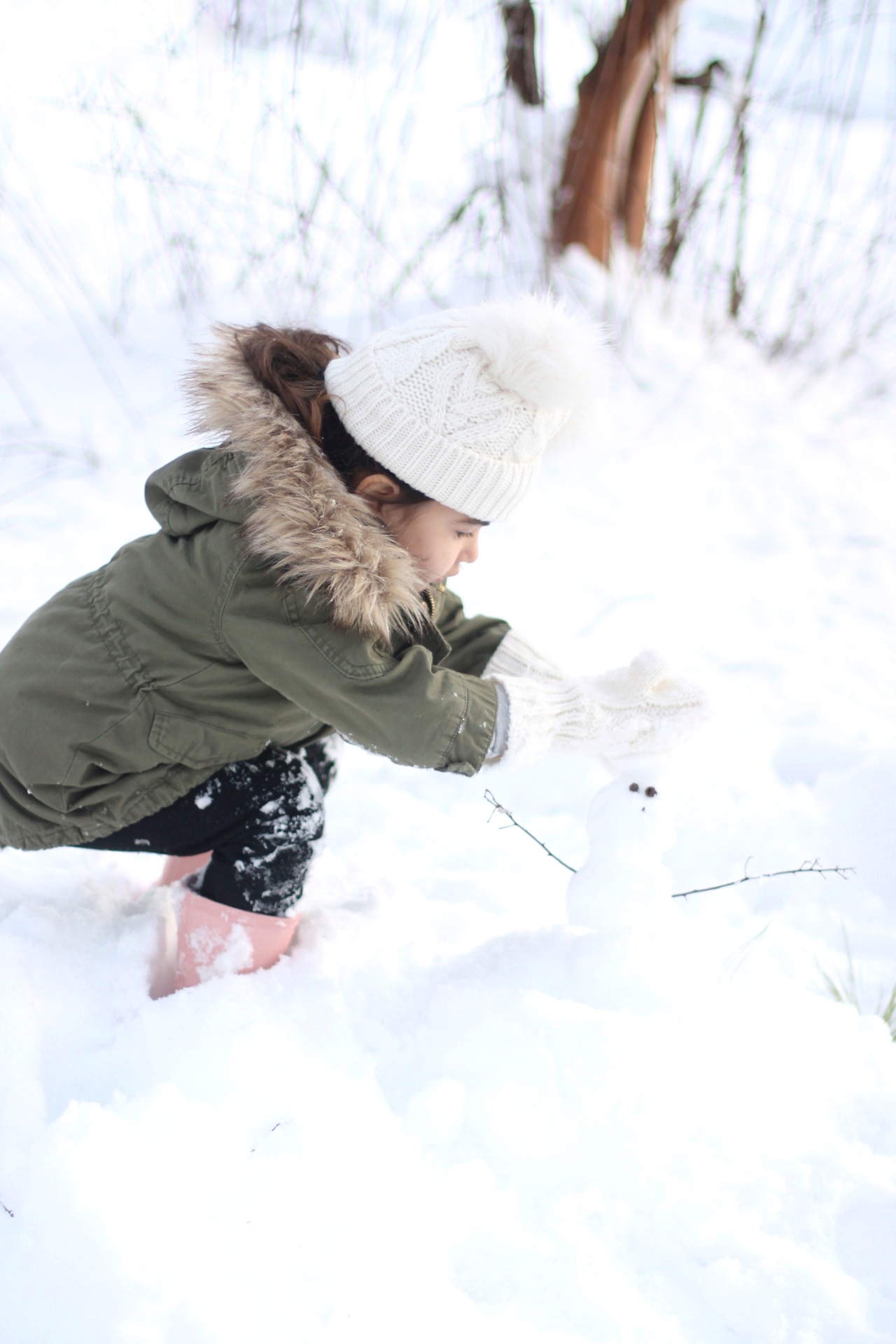 Lifestyle blogger Lexi of Glitter, Inc. shares adorable family photos from their recent snow day(s) in North Carolina. | glitterinc.com | @glitterinc - Snow Days in North Carolina by popular North Carolina lifestyle blogger Glitter, Inc.