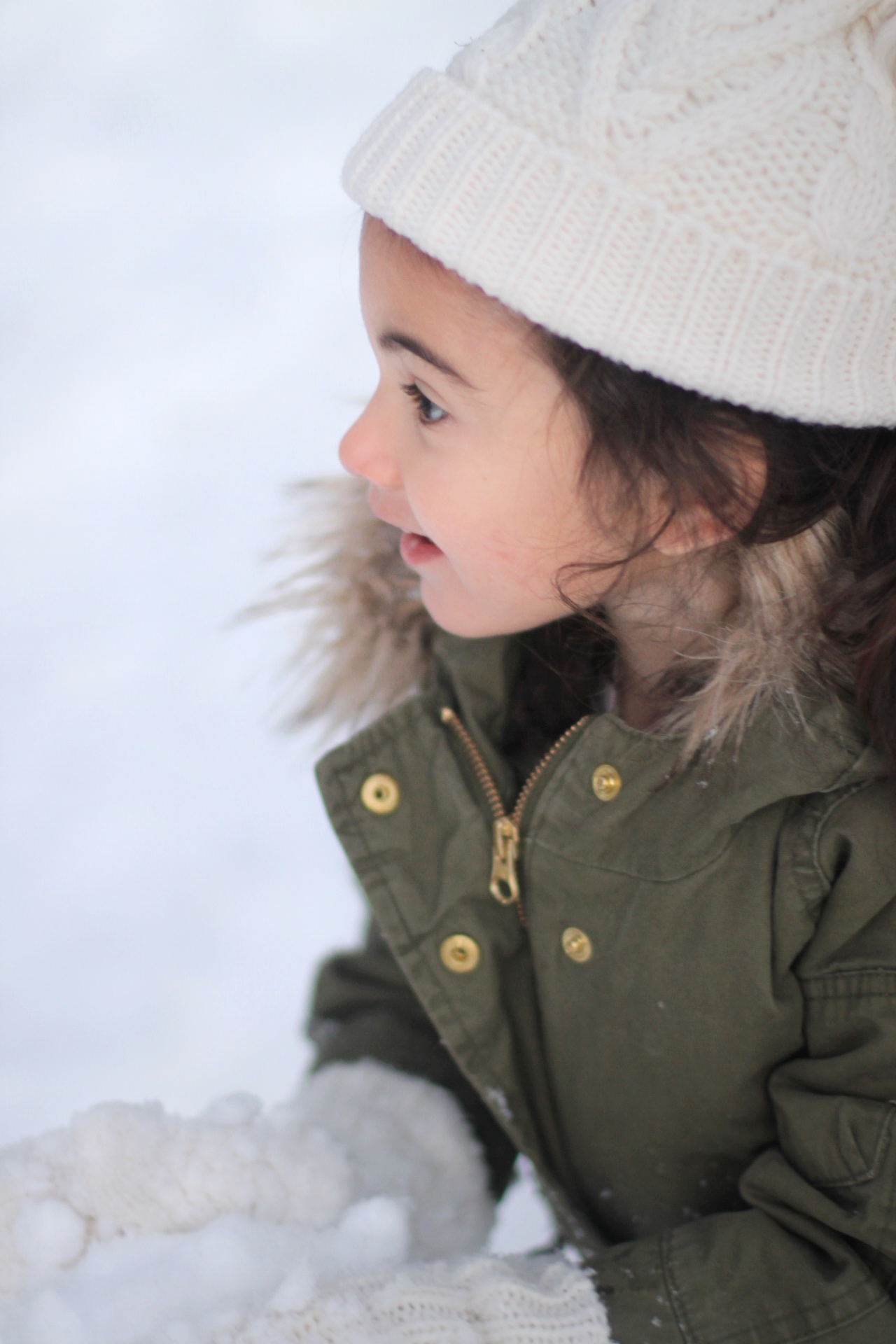 Lifestyle blogger Lexi of Glitter, Inc. shares adorable family photos from their recent snow day(s) in North Carolina. | glitterinc.com | @glitterinc