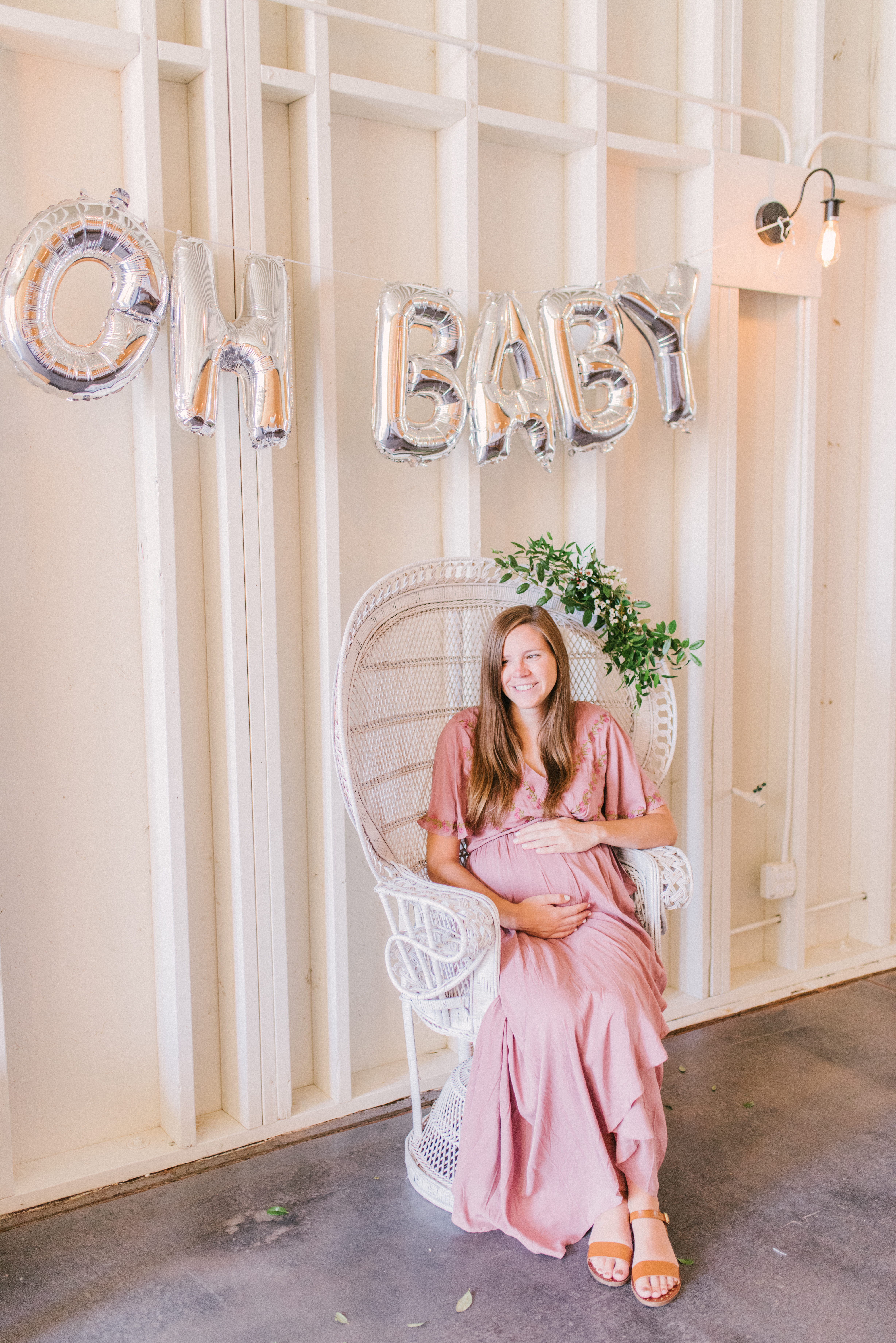 Lovely modern minimalist blush baby shower, set in the coolest industrial farmhouse barn. | glitterinc.com | Hovering Heart Photography | @glitterinc - Modern Minimalist Blush Baby Shower by popular North Carolina style blogger Glitter, Inc.