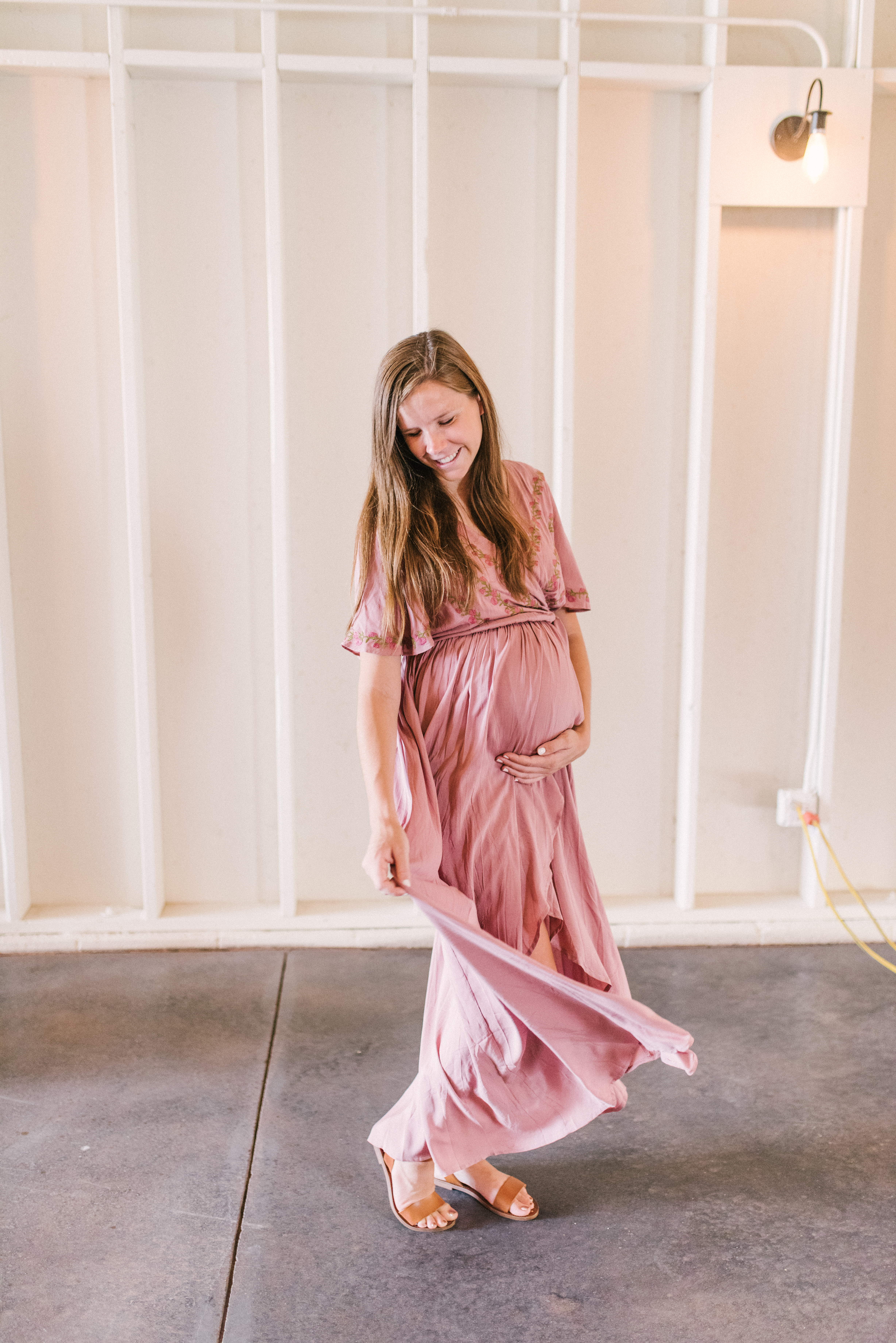 Lovely modern minimalist blush baby shower, set in the coolest industrial farmhouse barn. | glitterinc.com | Hovering Heart Photography | @glitterinc - Modern Minimalist Blush Baby Shower by popular North Carolina style blogger Glitter, Inc.