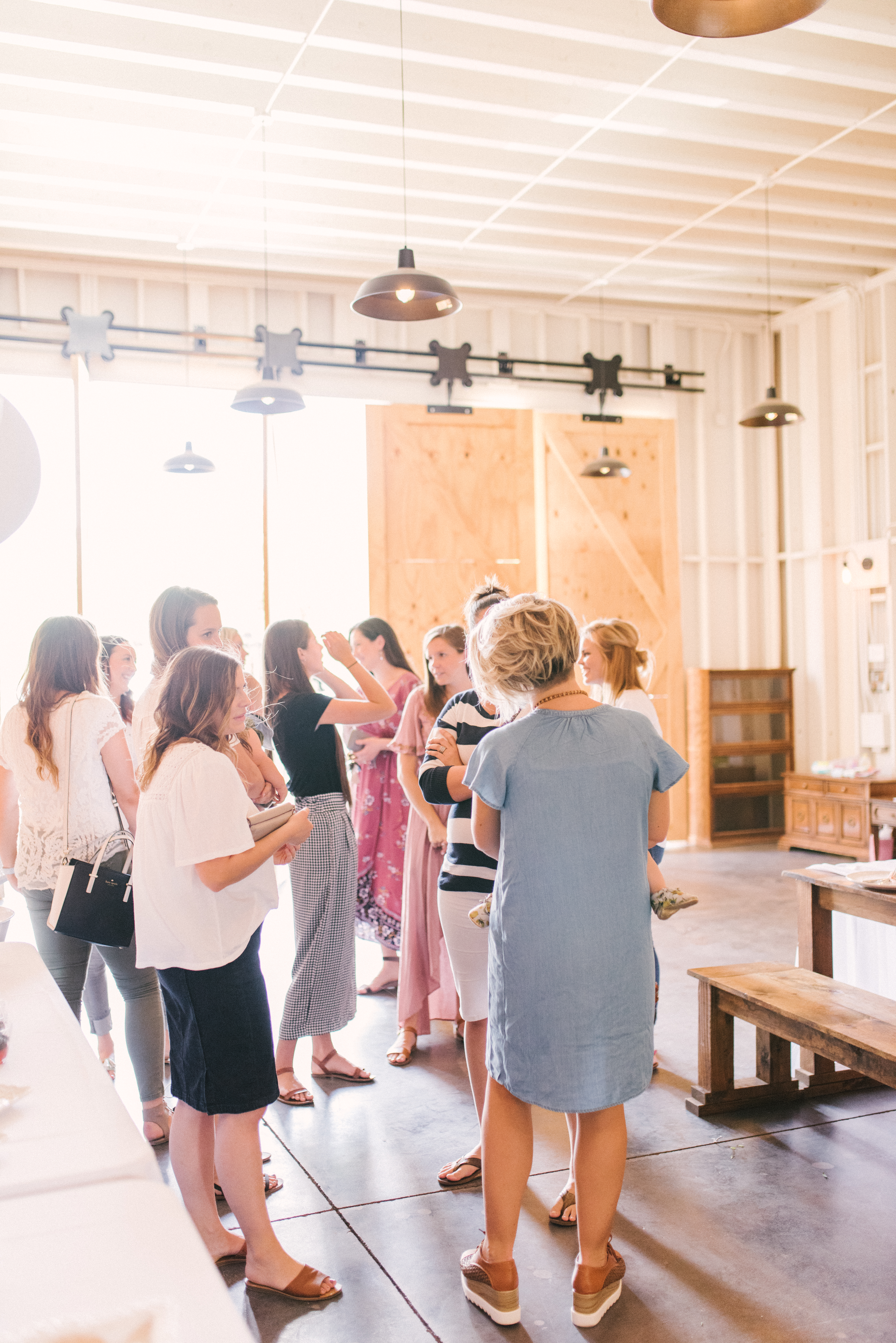 Lovely modern minimalist blush baby shower, set in the coolest industrial farmhouse barn. | glitterinc.com | Hovering Heart Photography | @glitterinc