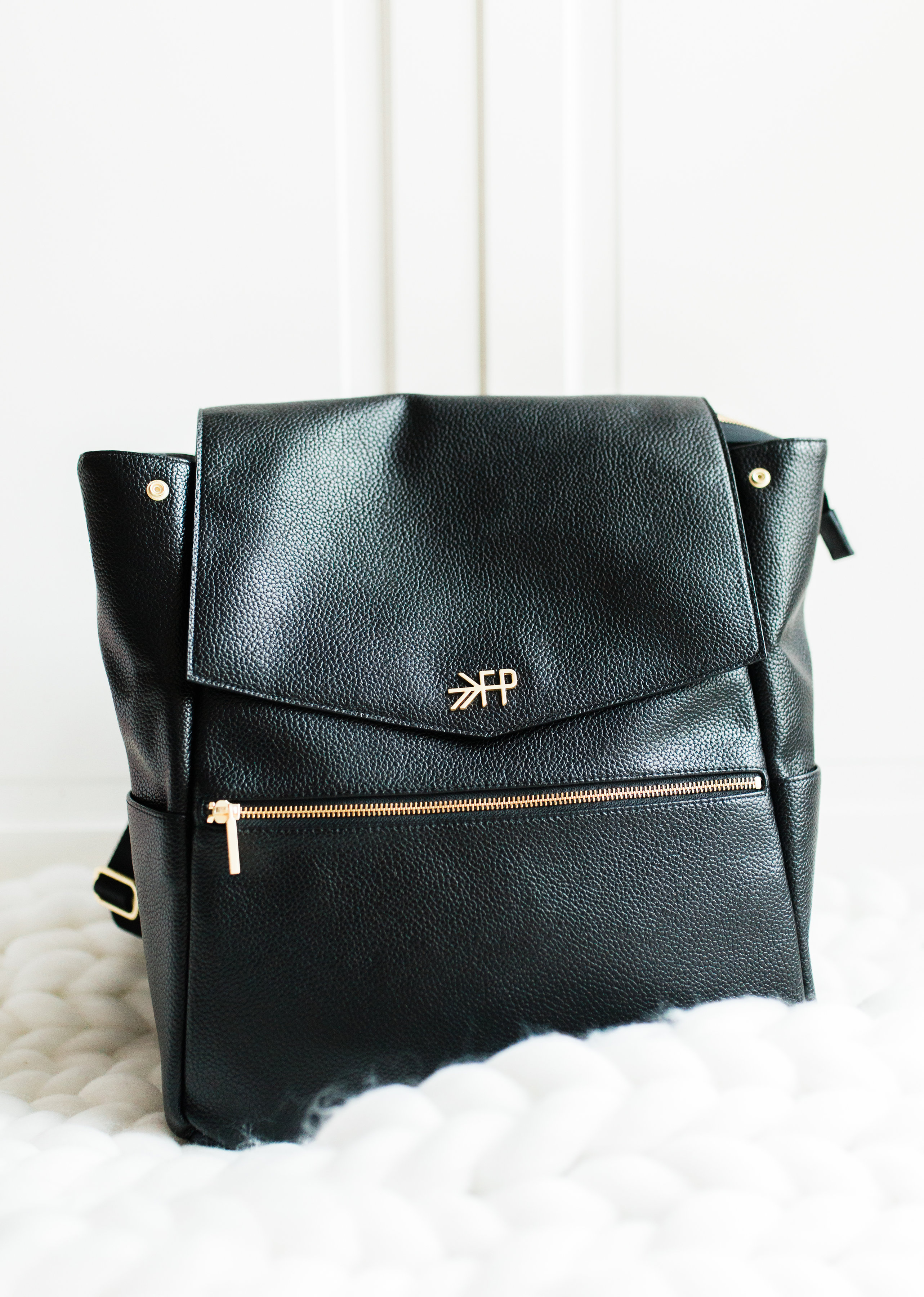 An honest review of the Freshly Picked Diaper Bag as a mom of a toddler and a baby. (The Perfect Option for Stylish, On-the-Go Moms) | glitterinc.com | @glitterinc - Freshly Picked Diaper Bag review by popular North Carolina style blogger Glitter, Inc.