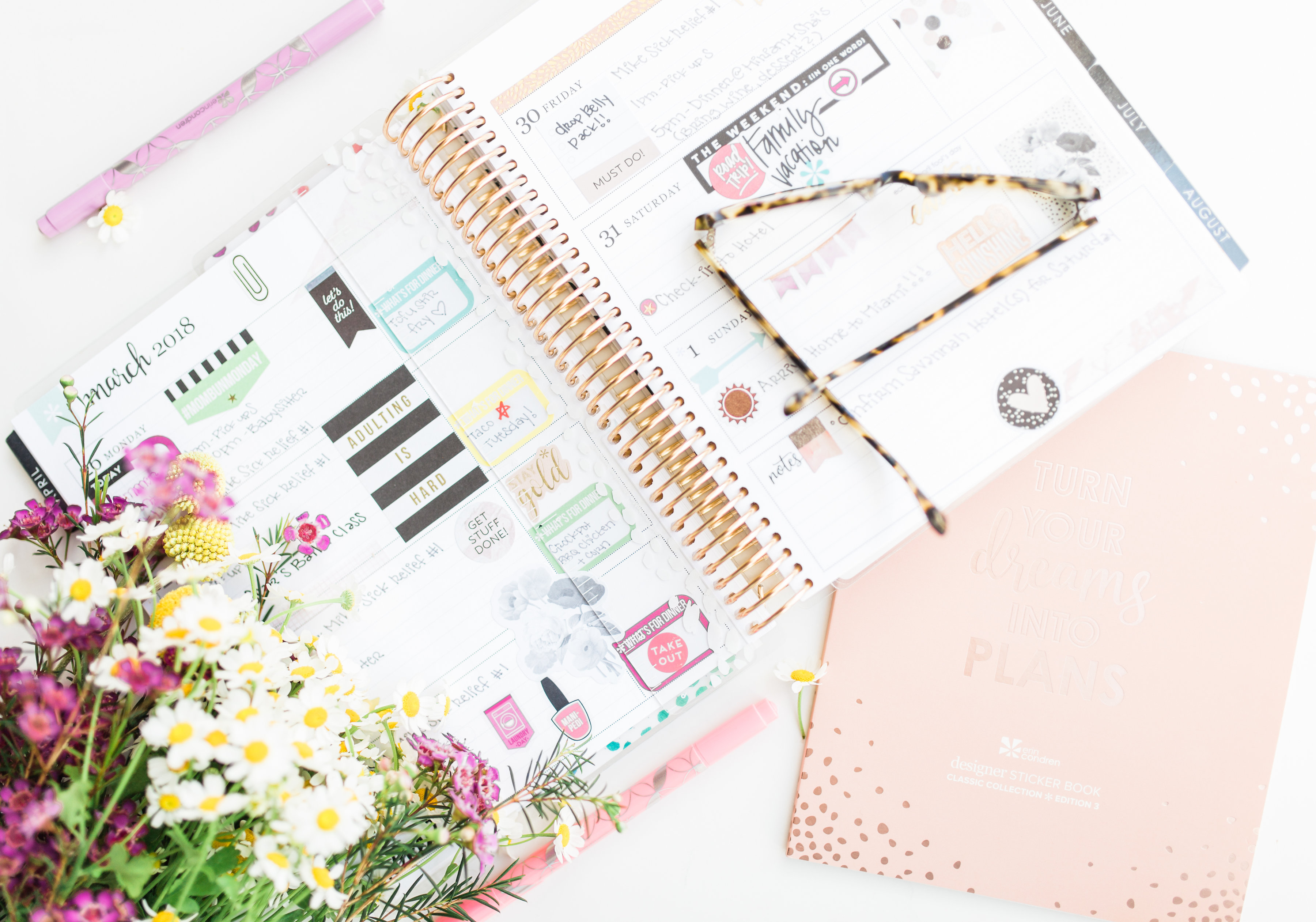 Looking for the perfect paper planner? I’m sharing how I plan and stay organized with my Erin Condren LifePlanner, plus all of the best accessories and cutest stickers. #lifeplanner #erincondren #agenda | glitterinc.com | @glitterinc