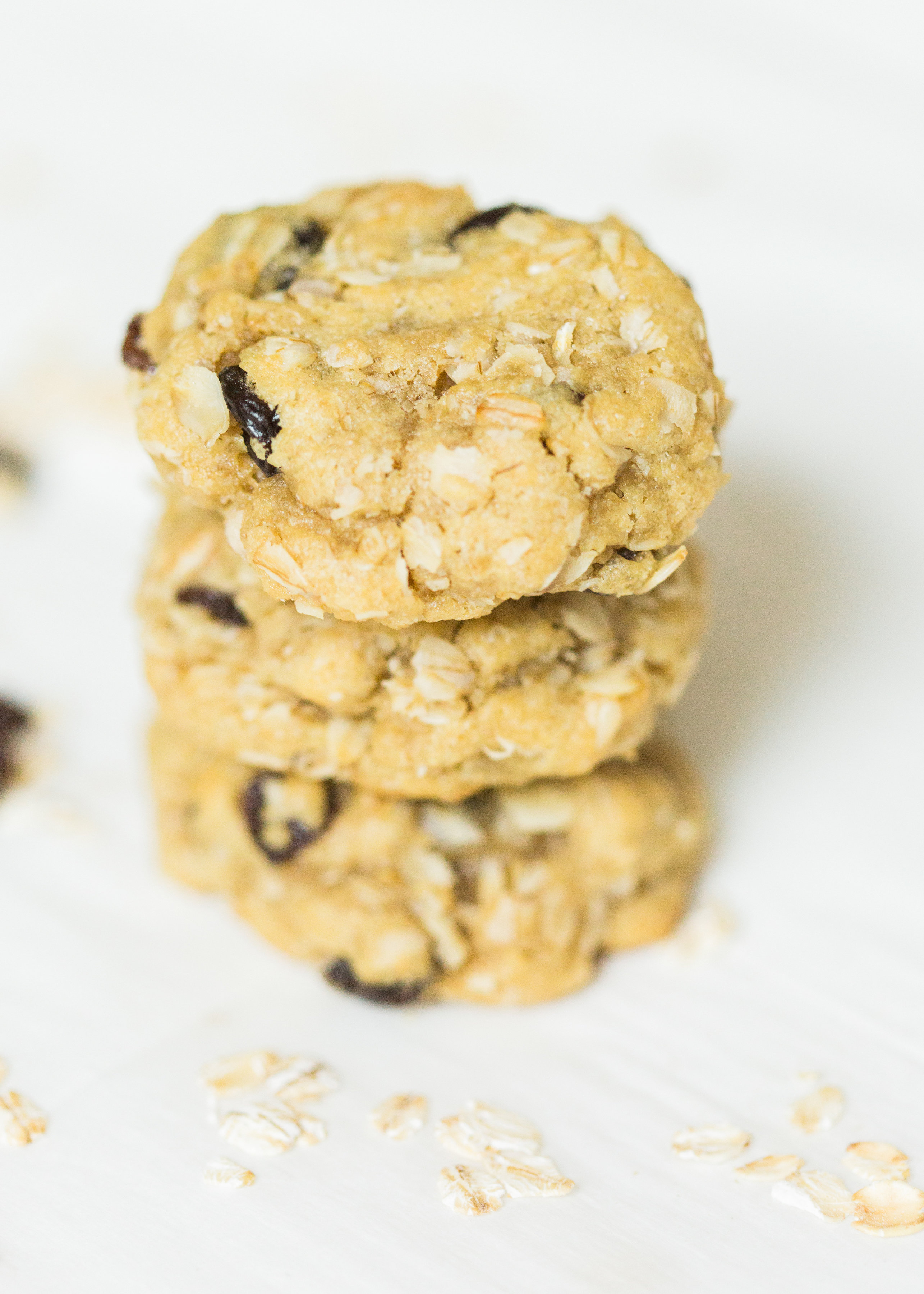 I've found the perfect oatmeal cookies for our family. Crispy on the outside and super soft on the inside, they taste just slightly under-baked; and, bonus - they're dairy-free and can be made gluten-free.Click through for the recipe. | glitterinc.com | @glitterinc