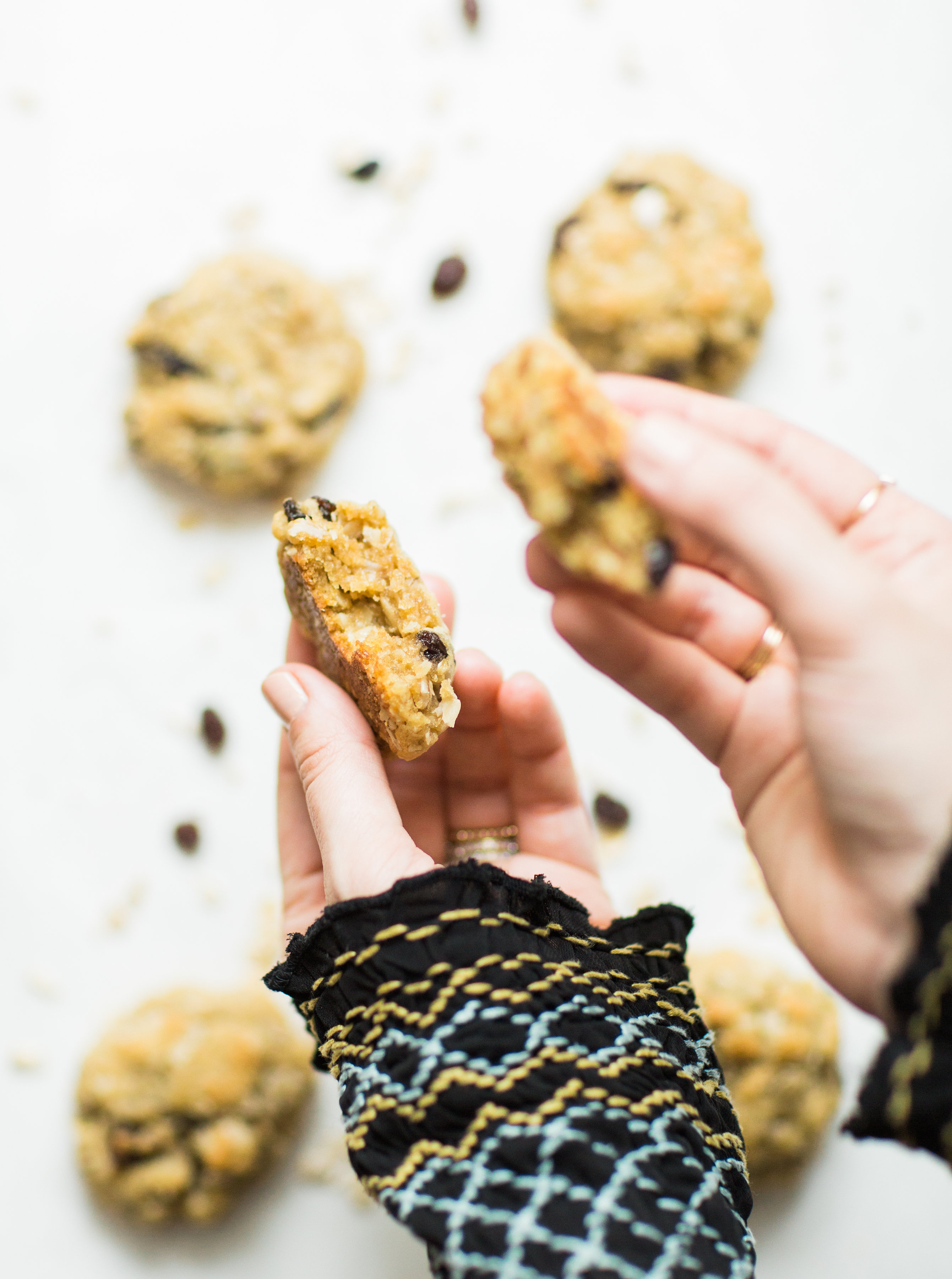 I've found the perfect oatmeal cookies for our family. Crispy on the outside and super soft on the inside, they taste just slightly under-baked; and, bonus - they're dairy-free and can be made gluten-free.Click through for the recipe. | glitterinc.com | @glitterinc