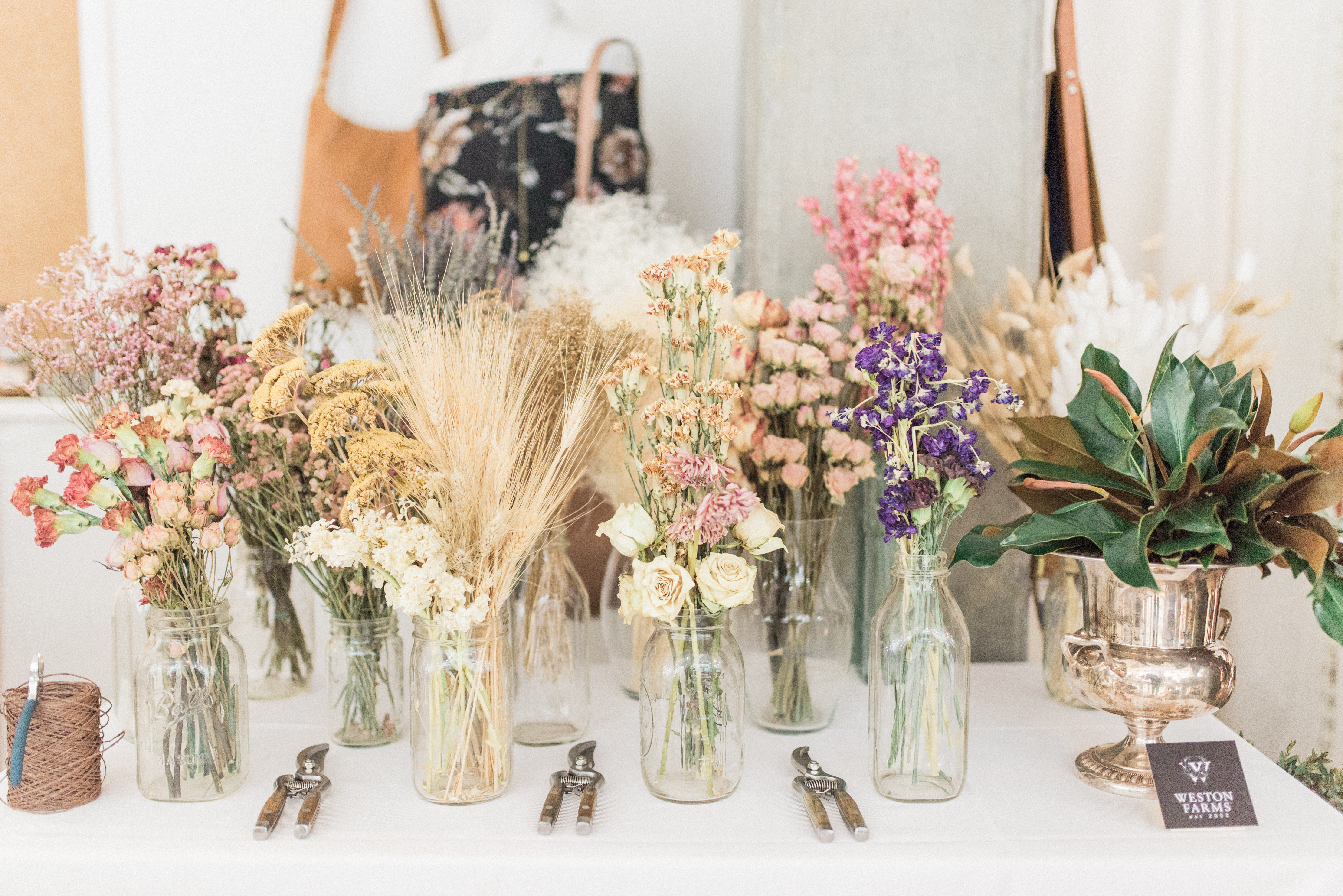 How to Gift Wrap Fresh Flowers Like a Pro