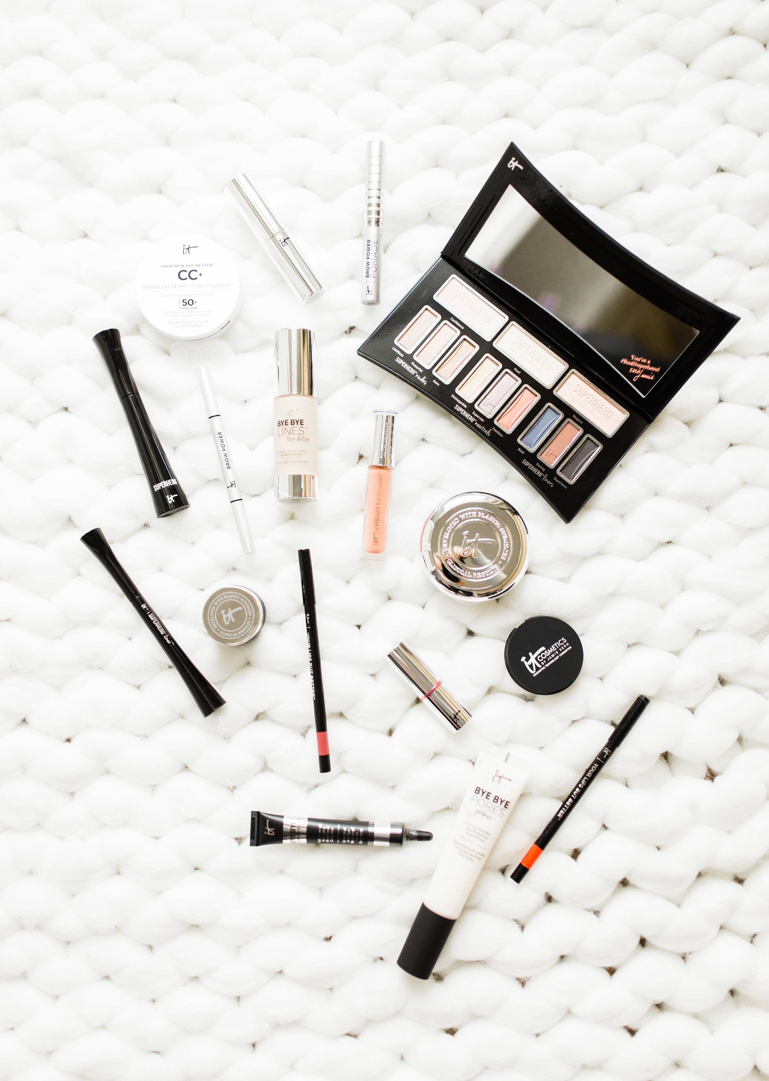 Beauty blogger Lexi of Glitter, Inc. shares her must-have IT Cosmetics makeup and skincare products. (Seriously, these are game-changing favorites!) | glitterinc.com | @glitterinc - The IT Cosmetics Products I Swear By by popular North Carolina style blogger, Glitter, Inc.