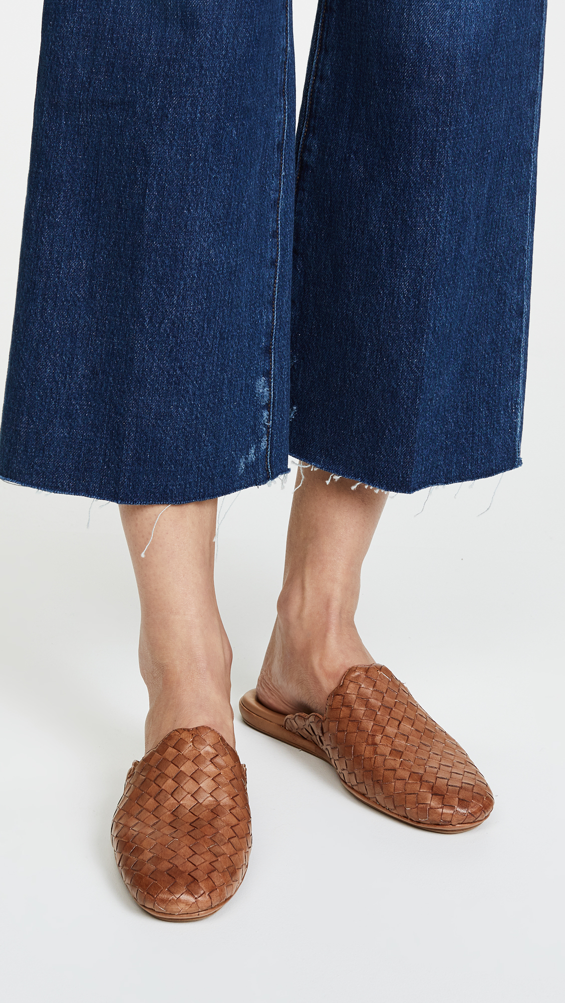 Sam Edelman Katy Mules - Weekly Finds featured by North Carolina style blogger, Glitter, Inc.